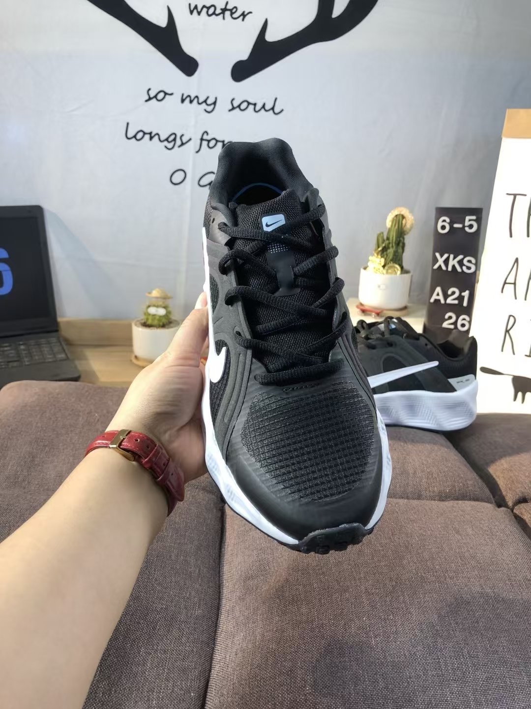 Nike Metro Tek – Black & White Durable Breathable Running Shoes