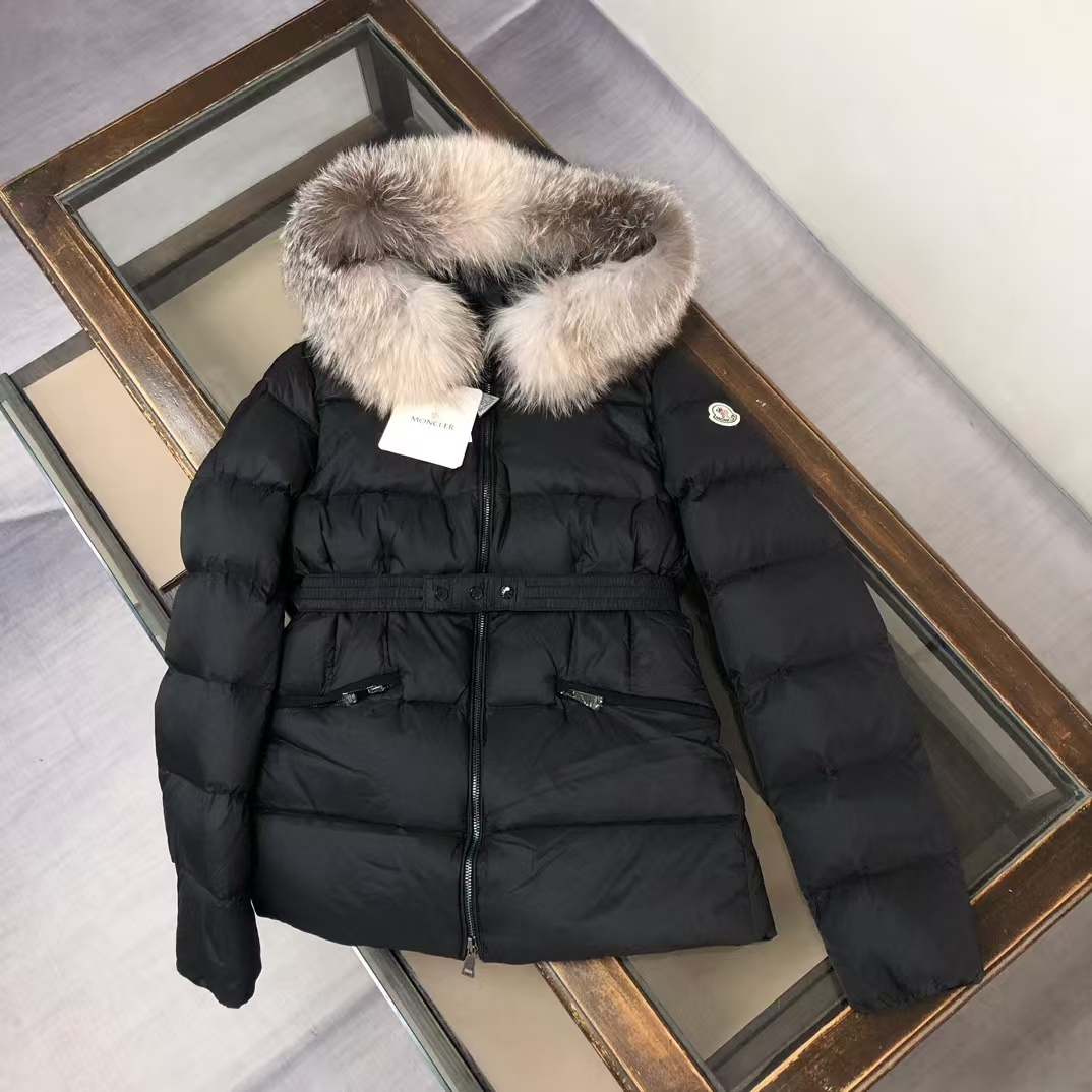 Moncler Boed P520 Black Cropped Puffer – Women's Belted Waist & Fur Collar