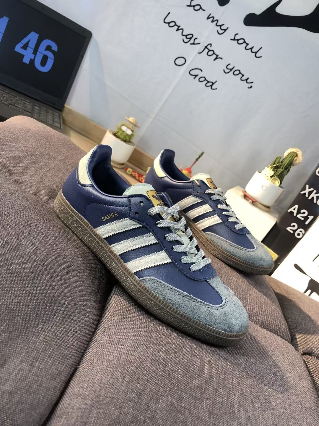 adidas Originals Samba – Navy & Grey Low-Top Casual Sneakers