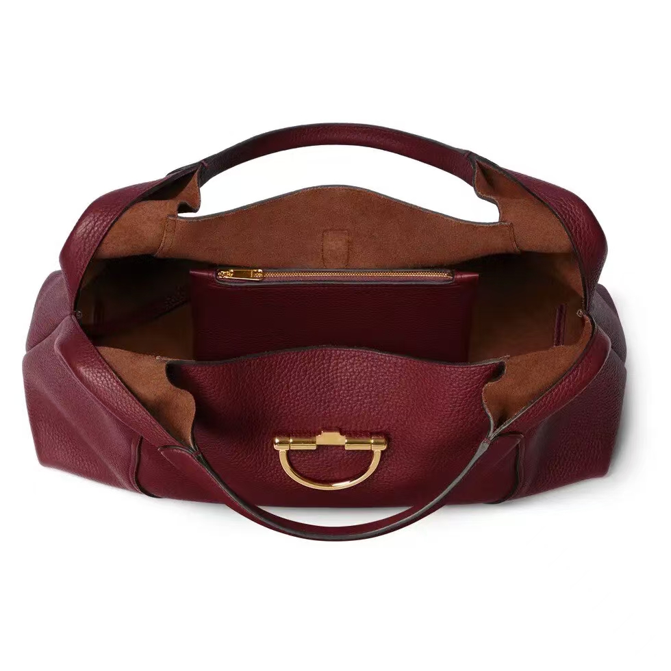 Gucci Softbit Large Shoulder Bag in Gucci Ancora Red | Oversized Horsebit Closure