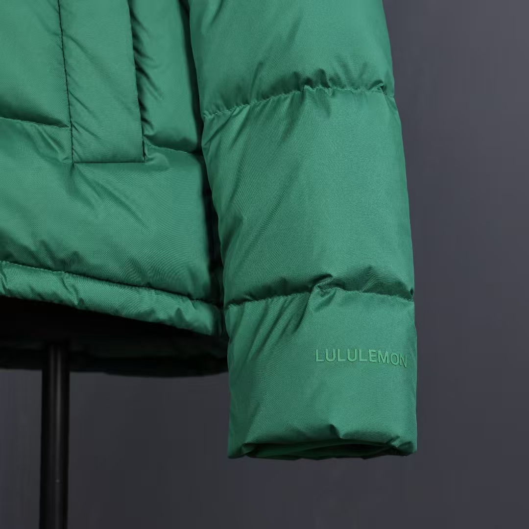 Lululemon Green Cropped Winder Puff – Nature-Inspired Lightweight Jacket
