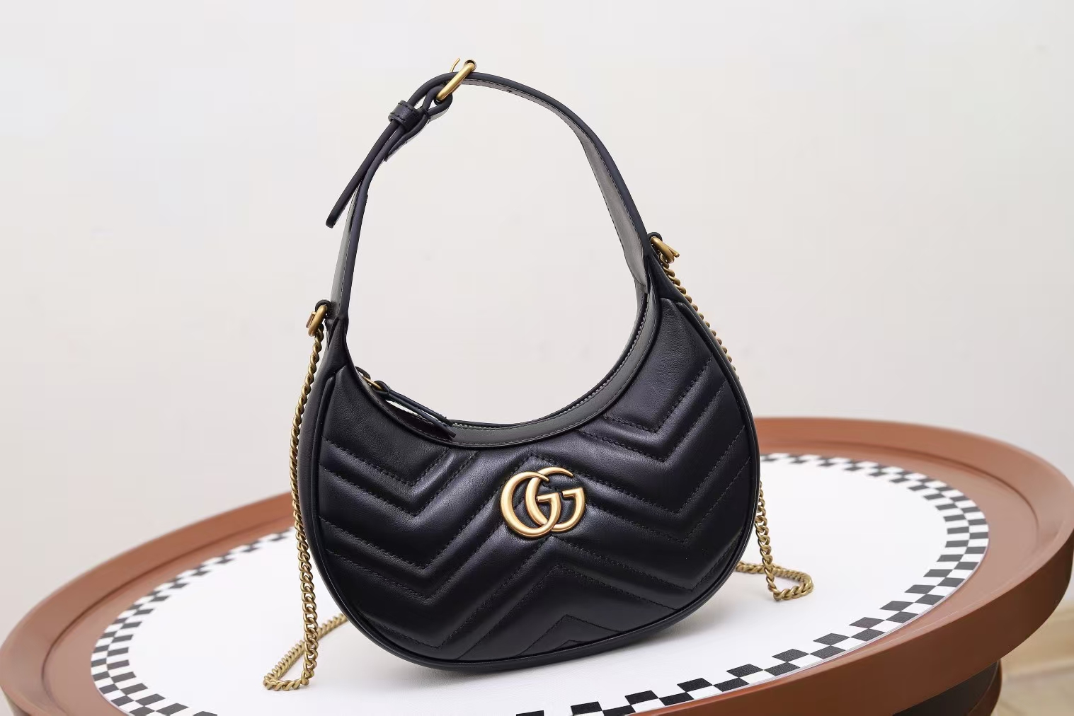 Gucci GG Marmont Small Shoulder Bag in Black | Chevron-Quilted Leather with Chain Strap