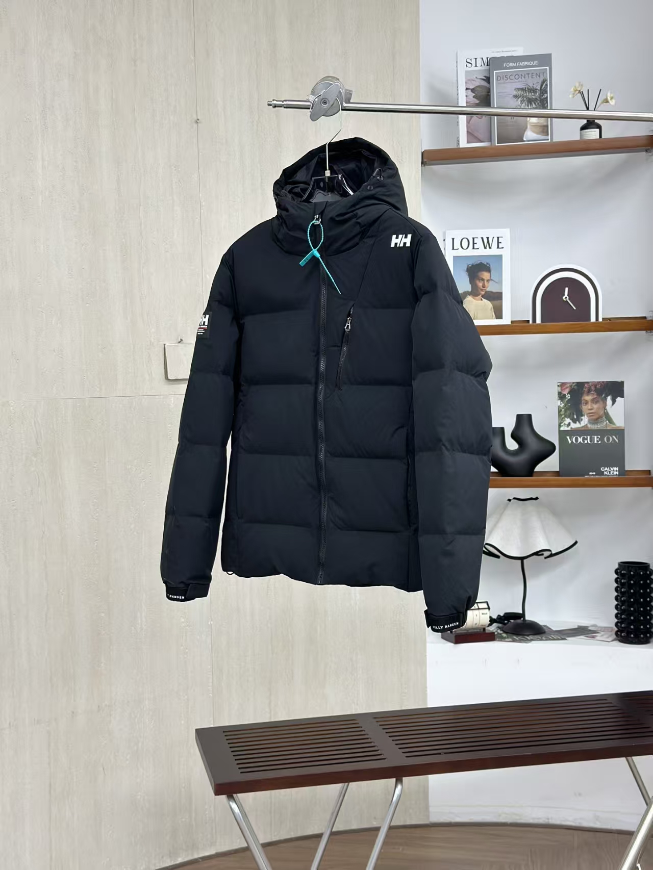 Helly Hansen Black Diagonal Zipper Down Jacket – Hooded with Signature Shoulder Badge