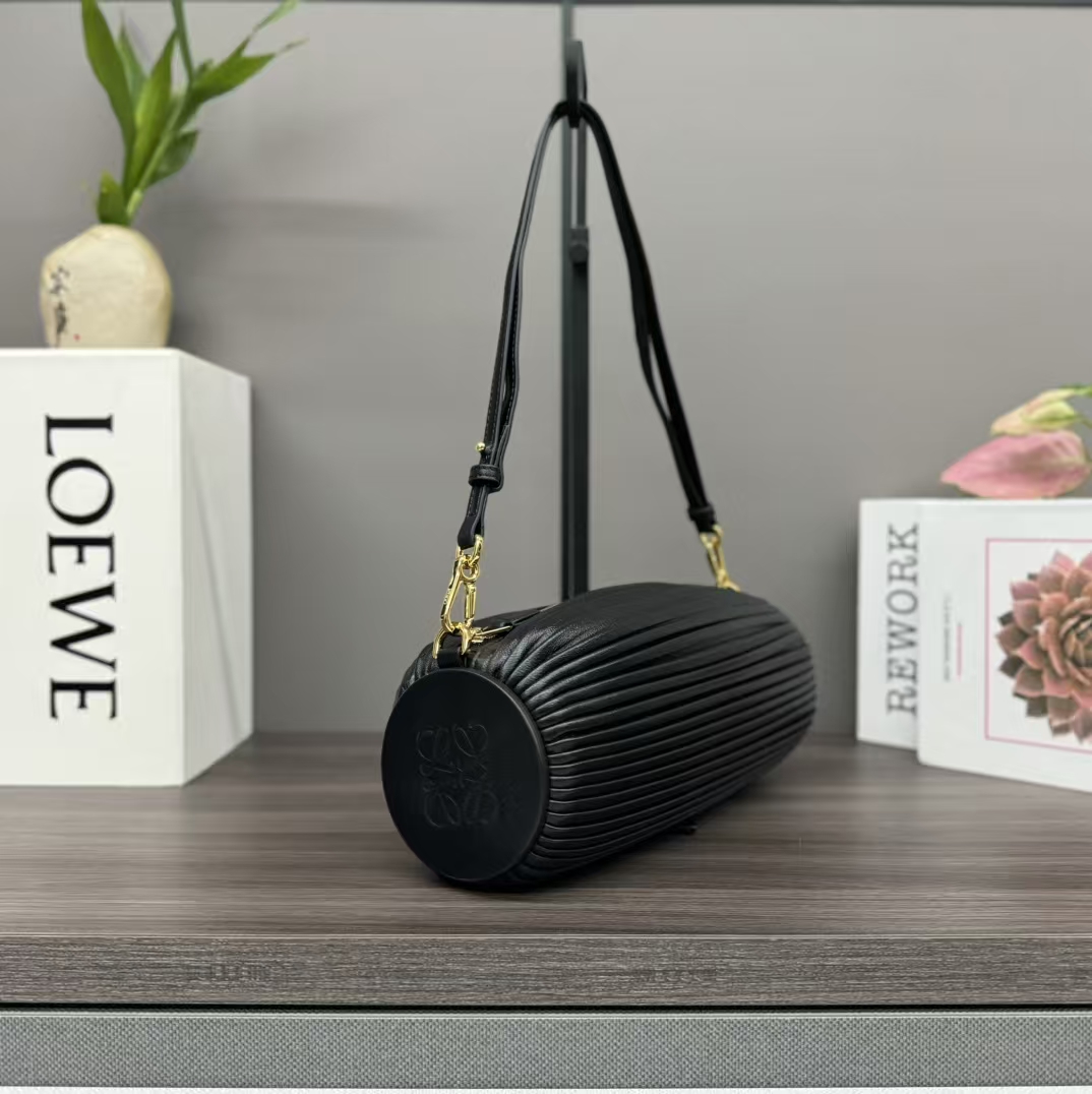 LOEWE Bracelet Pouch in Black Pleated Nappa Sheepskin