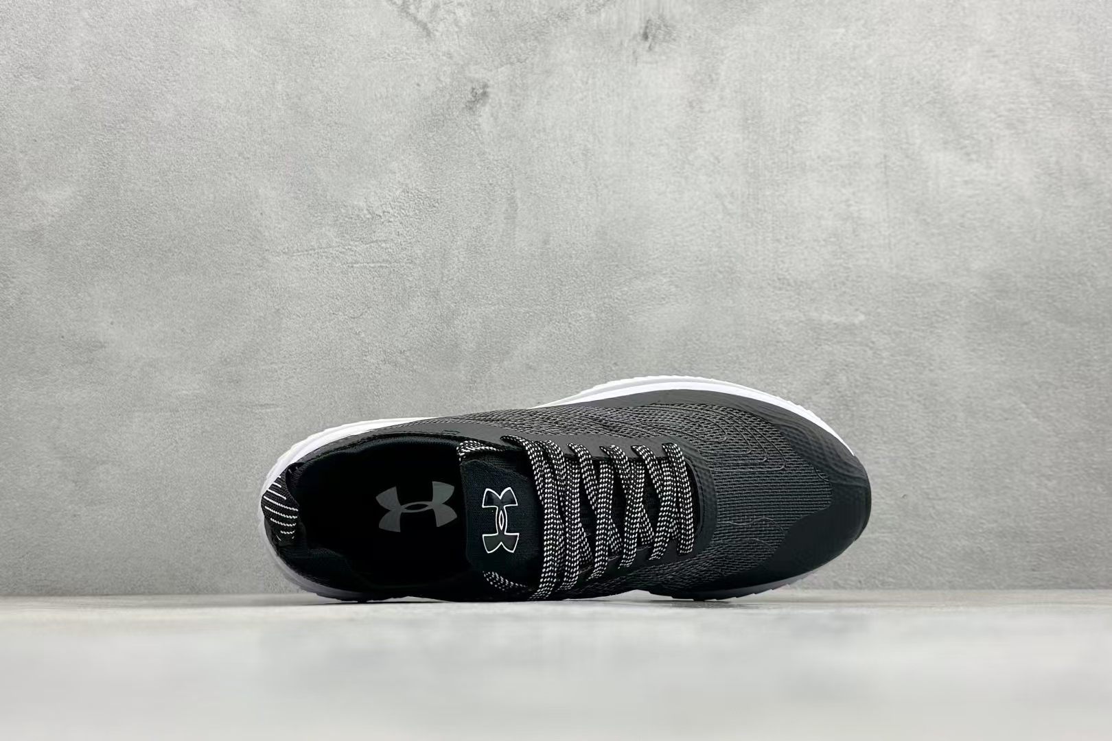 Under Armour HOVR Reactor CT Black White – ColdGear Insulated Lifestyle Sneakers