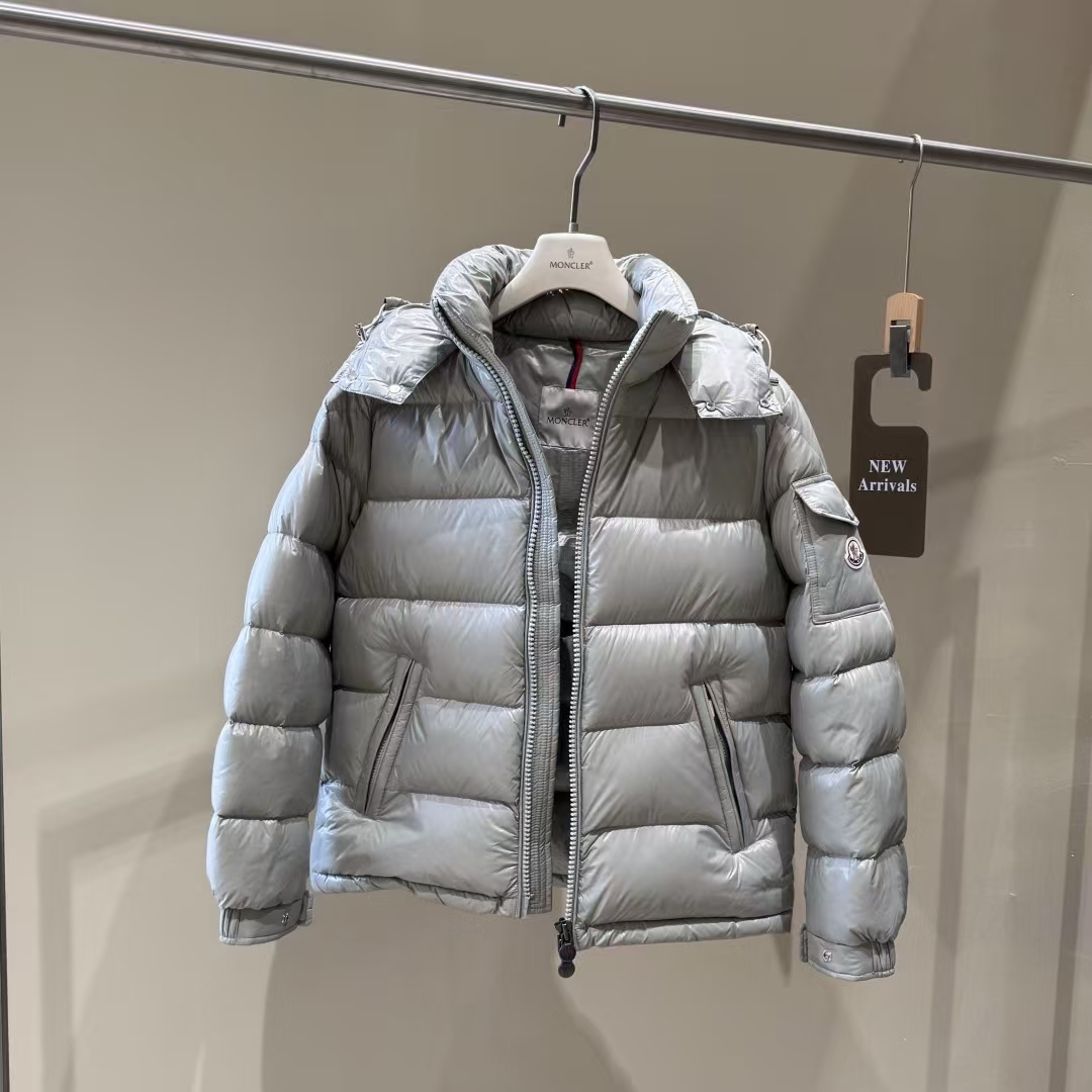 Moncler Maya Men's Elephant Grey Cropped Goose Down Puffer Jacket