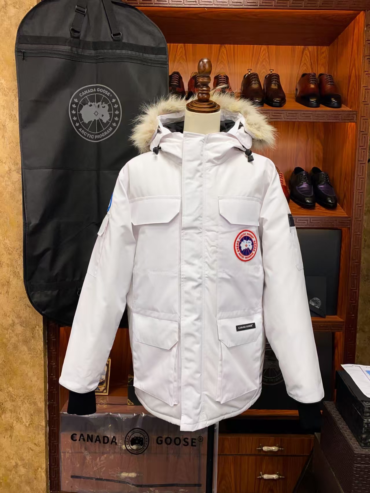 Canada Goose White Expedition Down Parka, Red Label, Heavy Insulation, Men's/Women's