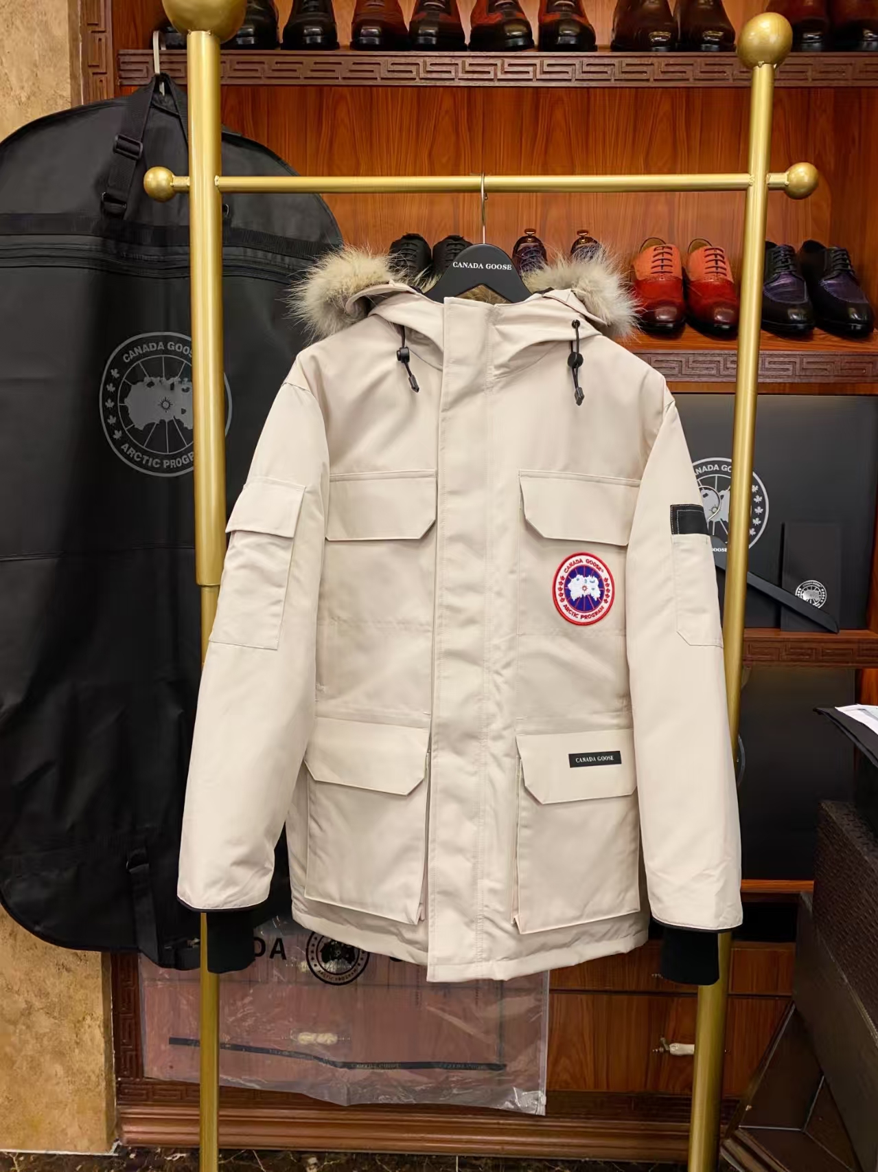 Canada Goose Expedition Parka in Khaki with Red Label – Heavyweight Windproof Down Coat