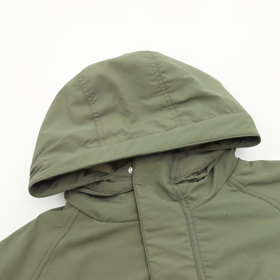 Canada Goose Reversible Lambswool Jacket in Adaptable Olive Green