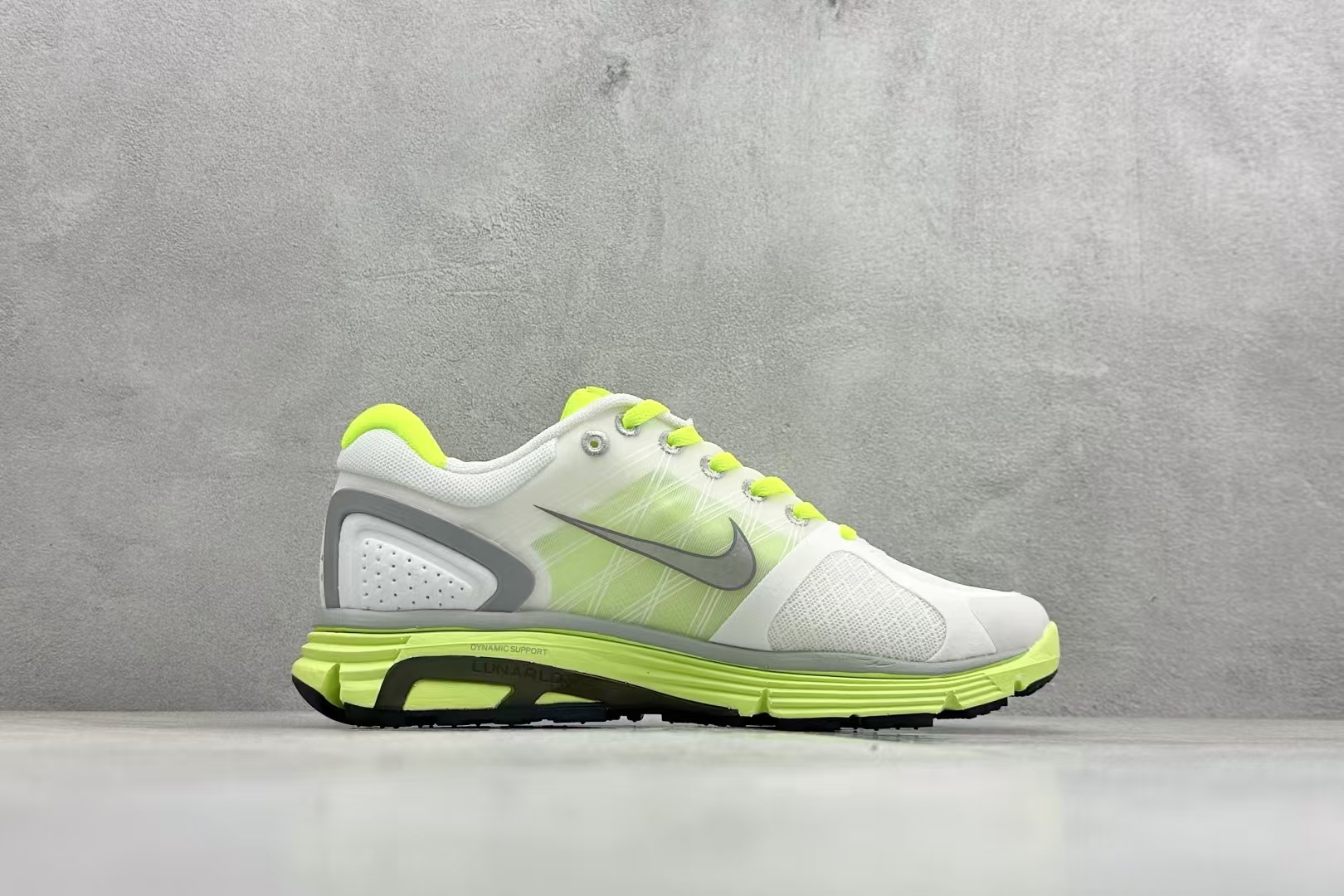 Nike LunarGlide+ 2 in Off-White & Yellow – Comfortable Slip-Resistant Running Shoes
