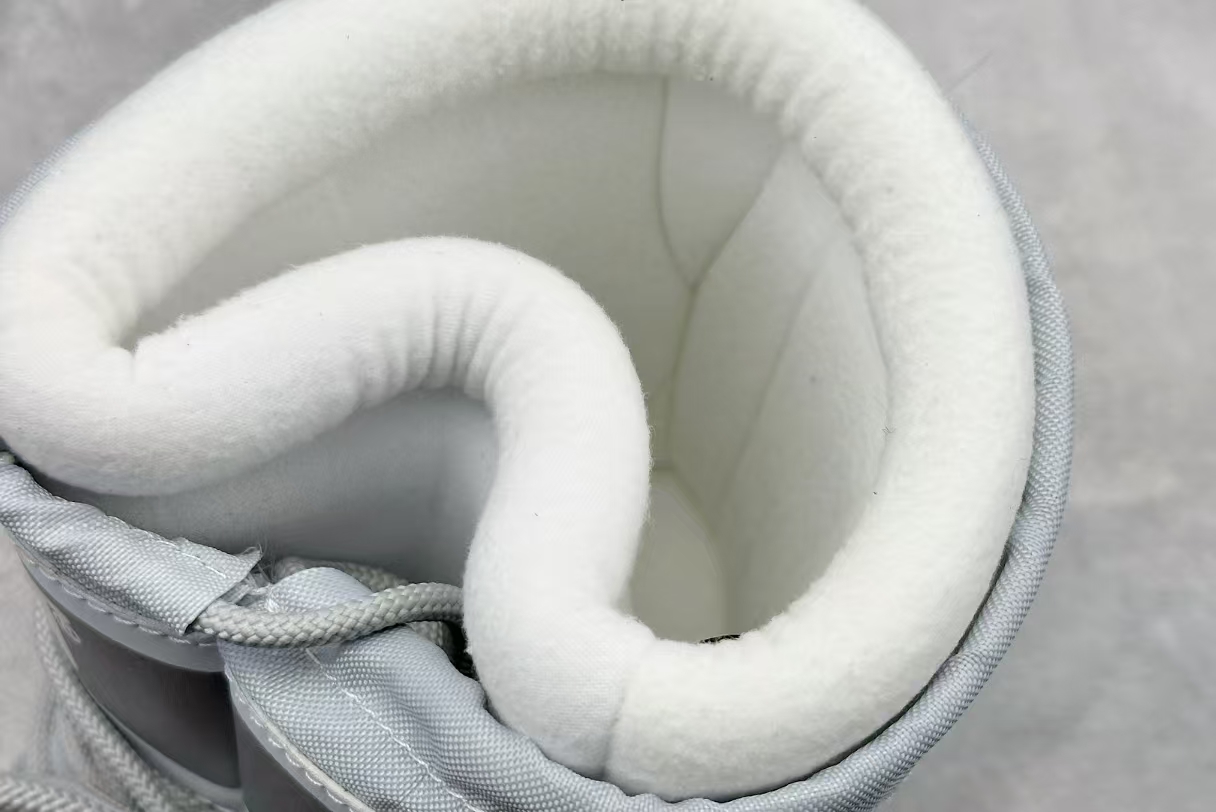 Moon Boot Lace-Up Nylon Snow Boots in Silver White – Retro Futuristic Style