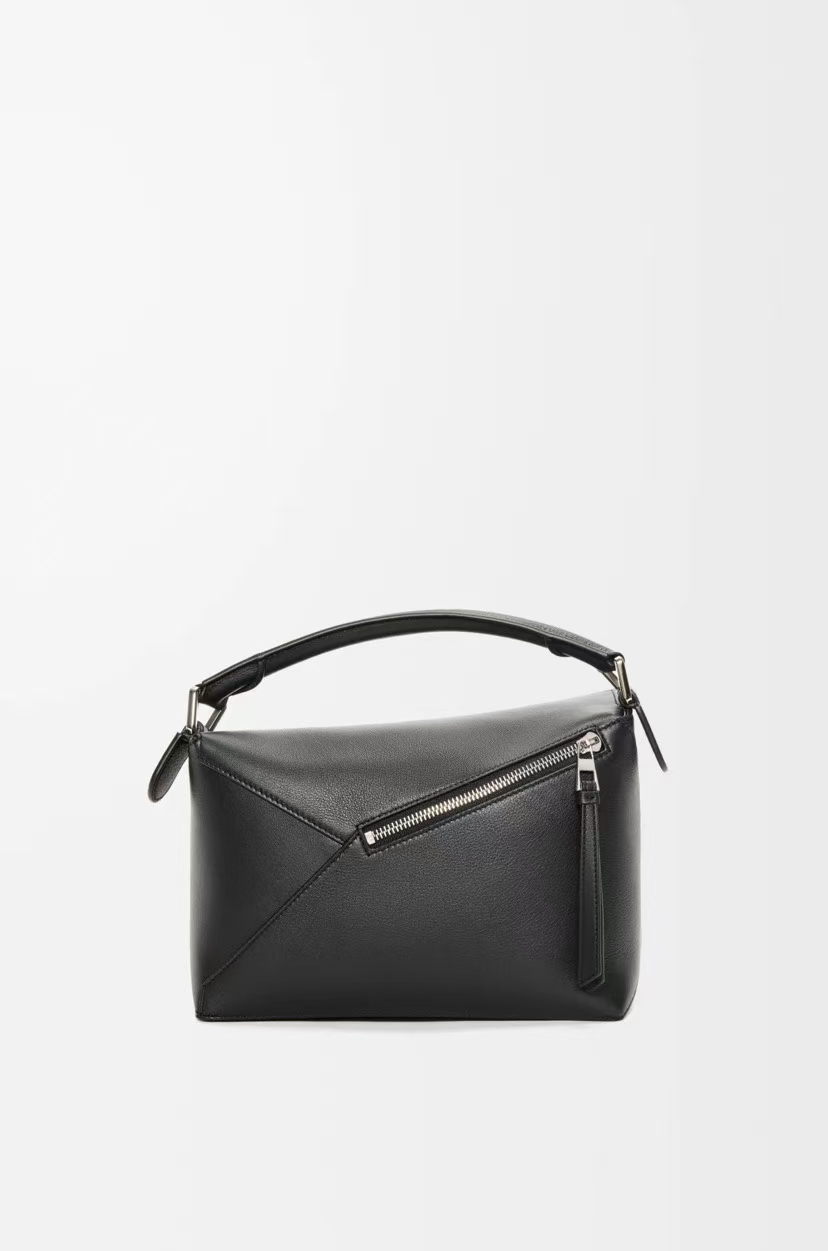 LOEWE Medium Puzzle Edge Bag in Black Classic Calfskin