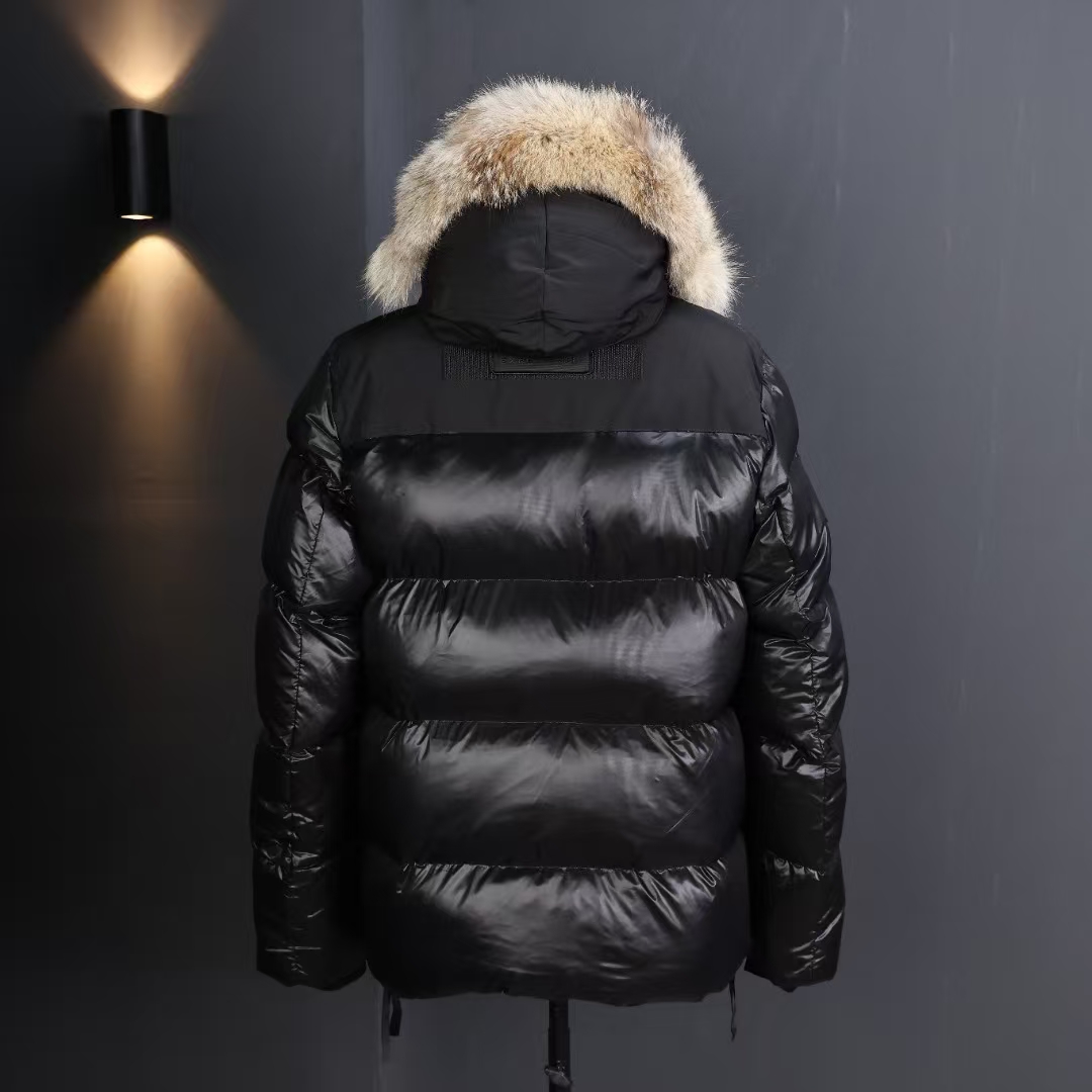 Canada Goose Black Standard Parka – Coyote Fur Trim, Extreme Cold Rated