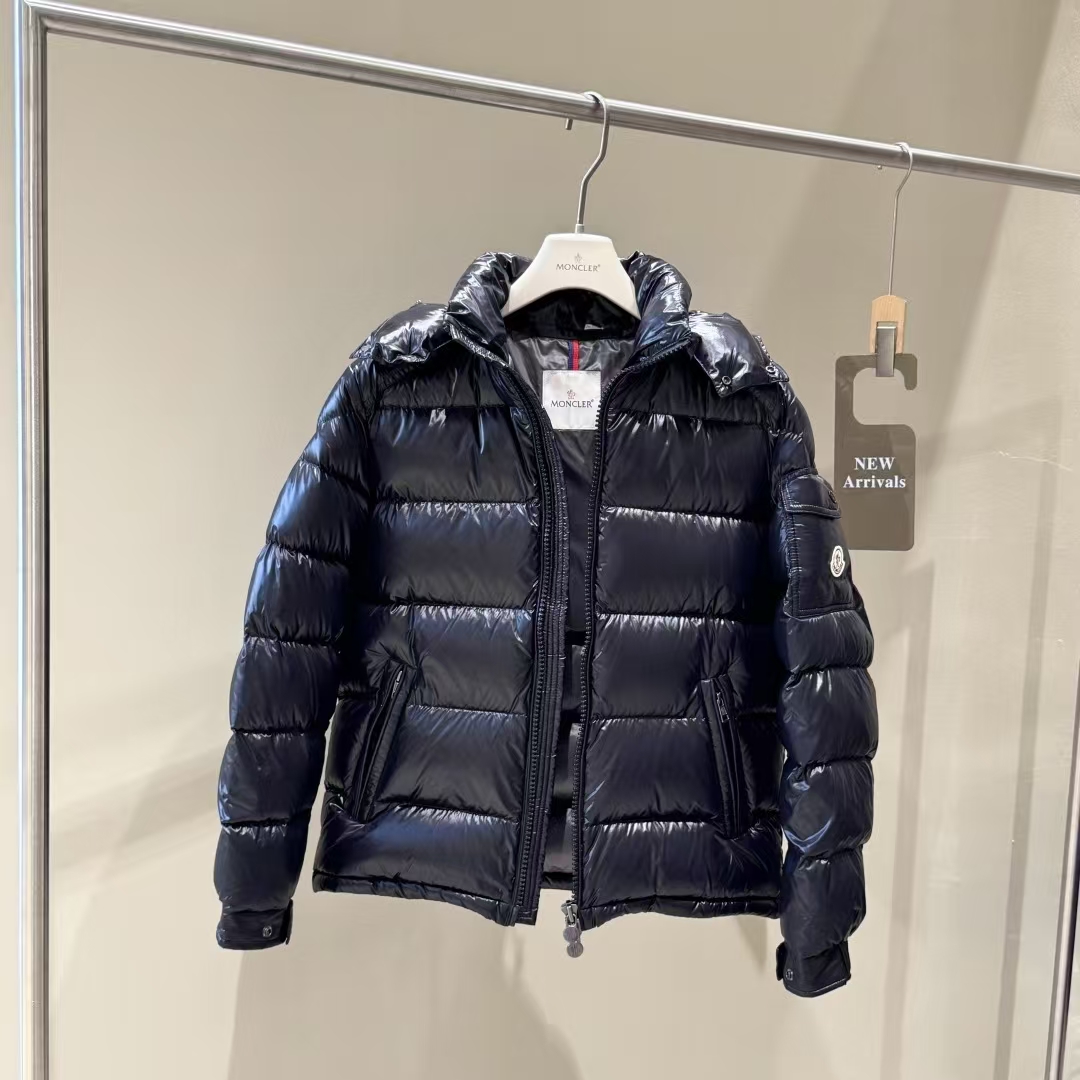 Moncler Maya Men's Black Cropped Goose Down Puffer Jacket