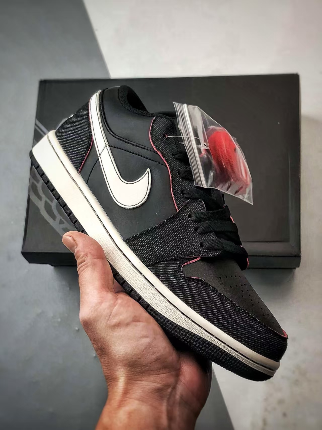 Nike Air Jordan 1 Low 