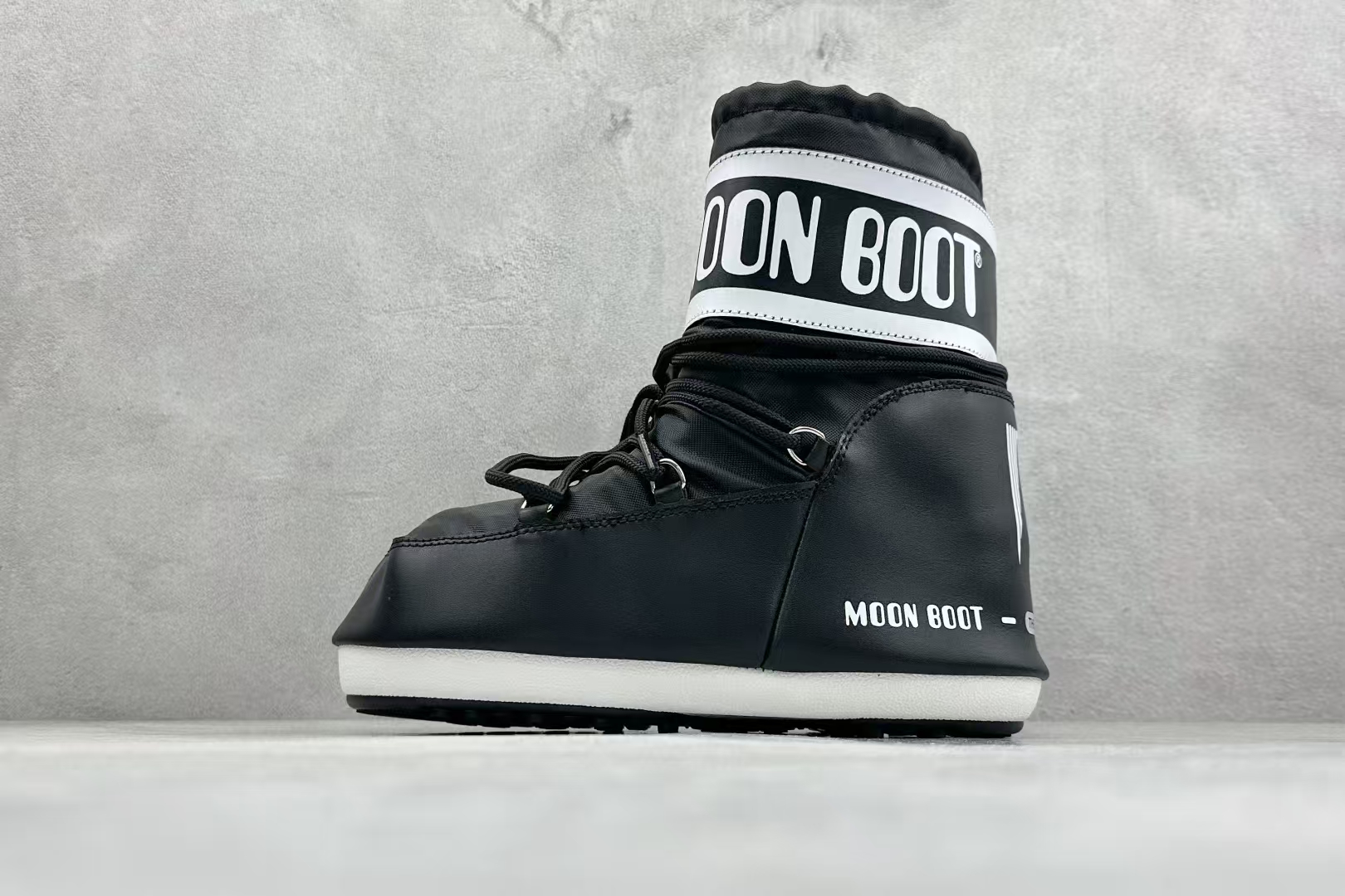 Black Moon Boot Nylon Snow Boots – Lace-Up Insulated Winter Boots