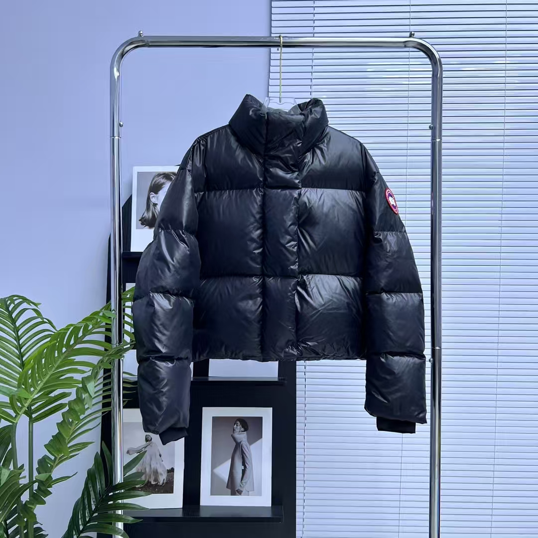 Canada Goose Black Puffer Short Down Jacket