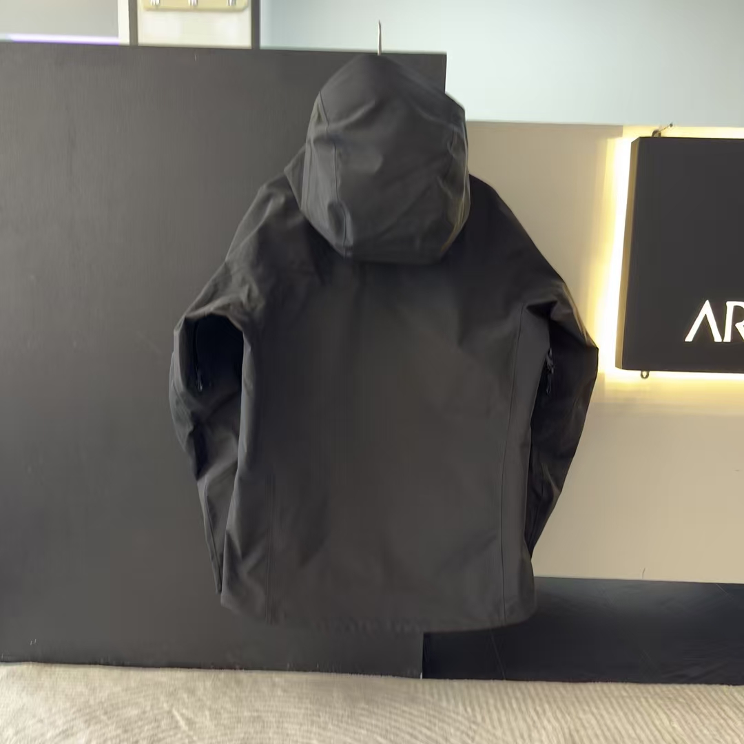 Arc'teryx GORE-TEX Pro Jacket in Brown – Embroidered Alpine Hardshell