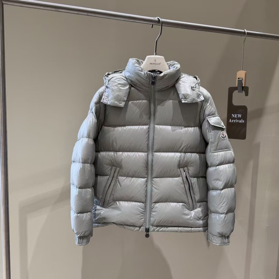 Moncler Maya Men's Elephant Grey Cropped Goose Down Puffer Jacket
