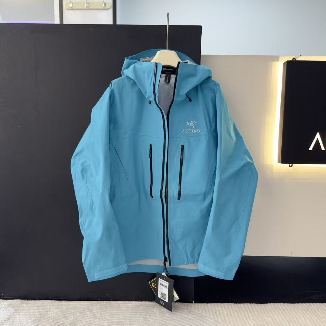 Arc'teryx Sky Blue GORE-TEX Pro Hardshell Jacket with Embroidery