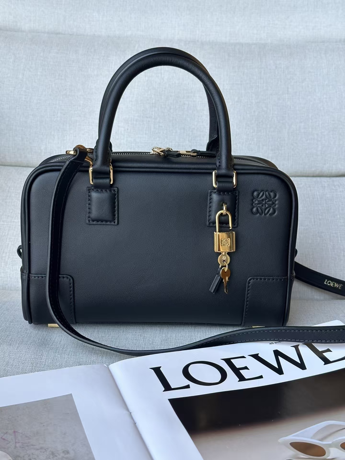 LOEWE Amazona 23 Bag - Black, Nappa Cowhide & Classic Top Handle