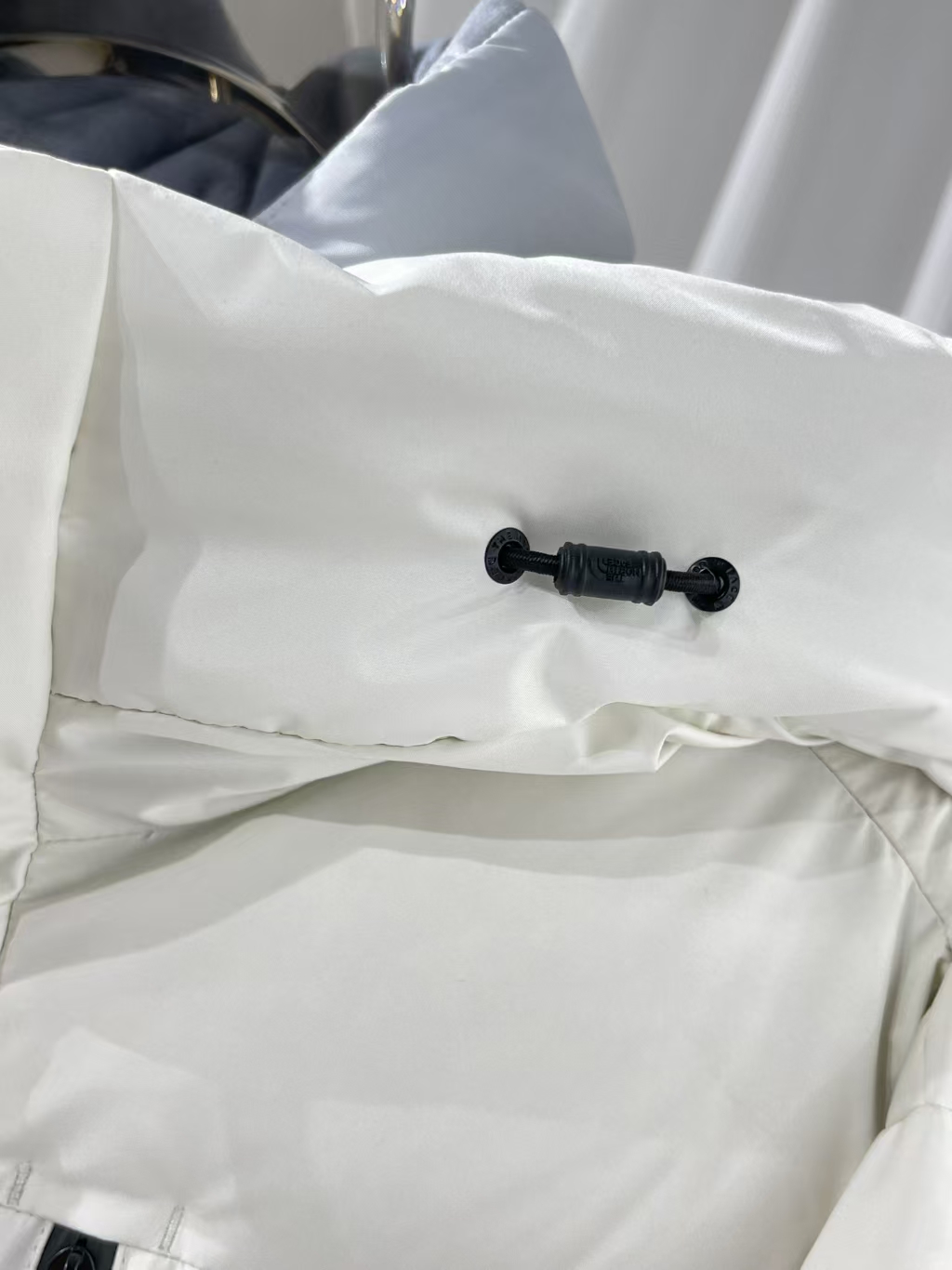 The North Face Long Hooded Down Parka in White – Expedition-Grade Insulated Coat