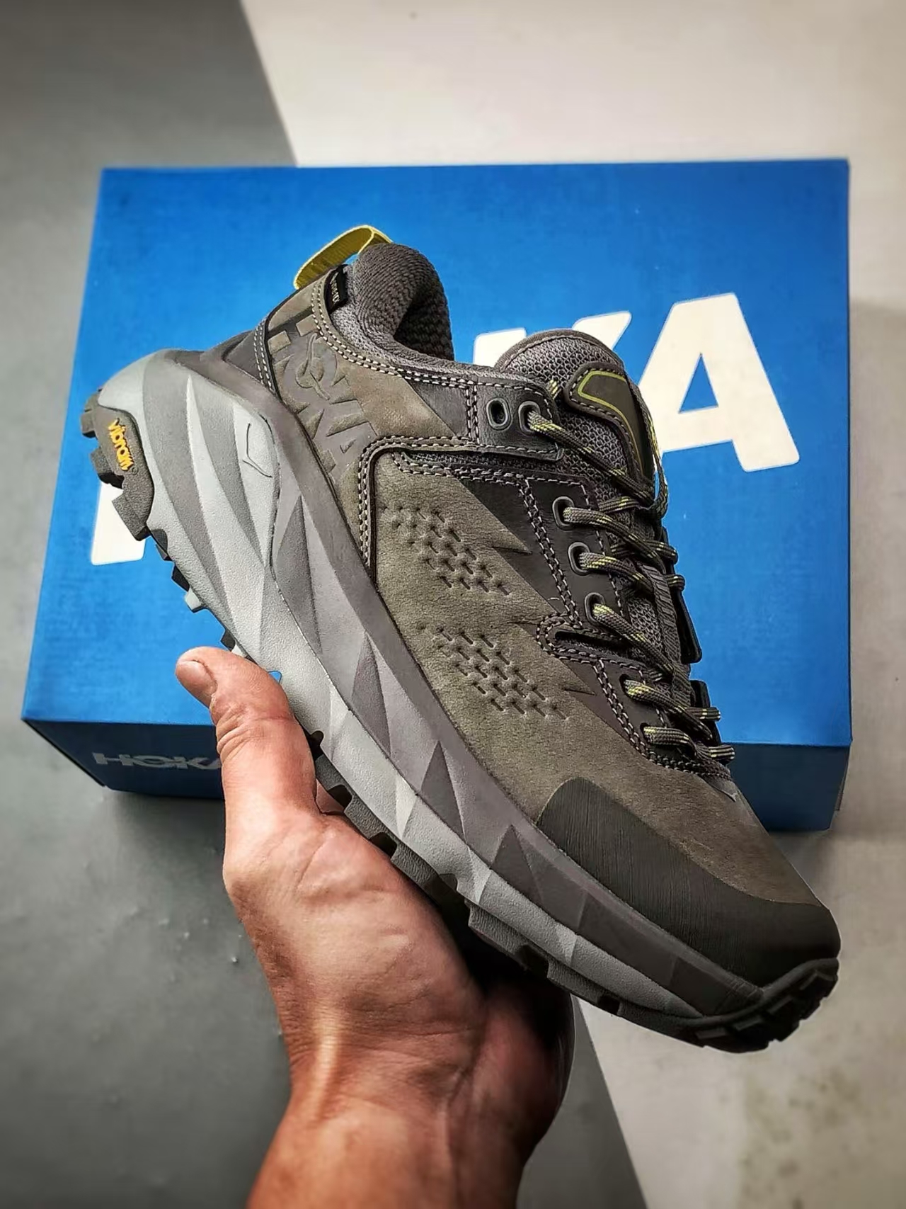 HOKA ONE ONE Kaha Low GTX in Slate Grey – Waterproof Cushioned Hiking Shoes