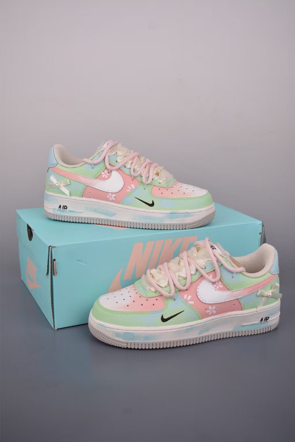 Nike Air Force 1 Low 