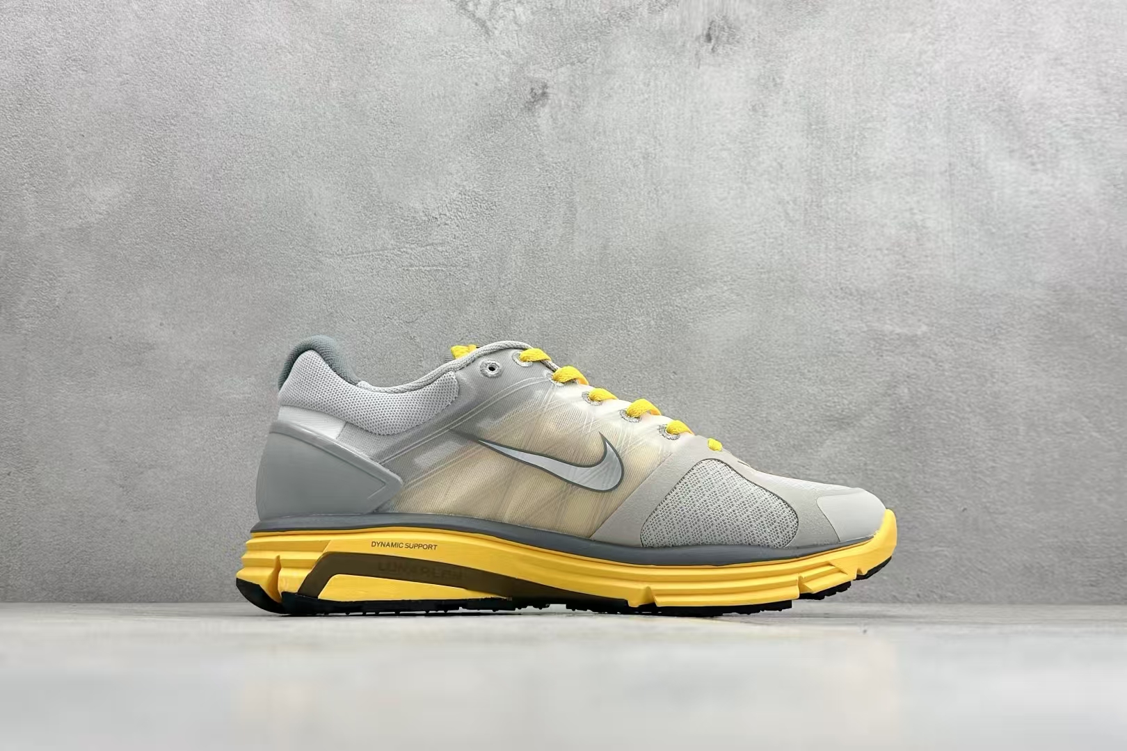 Nike LunarGlide+ 2 in Grey & Yellow – Comfortable Slip-Resistant Running Shoes