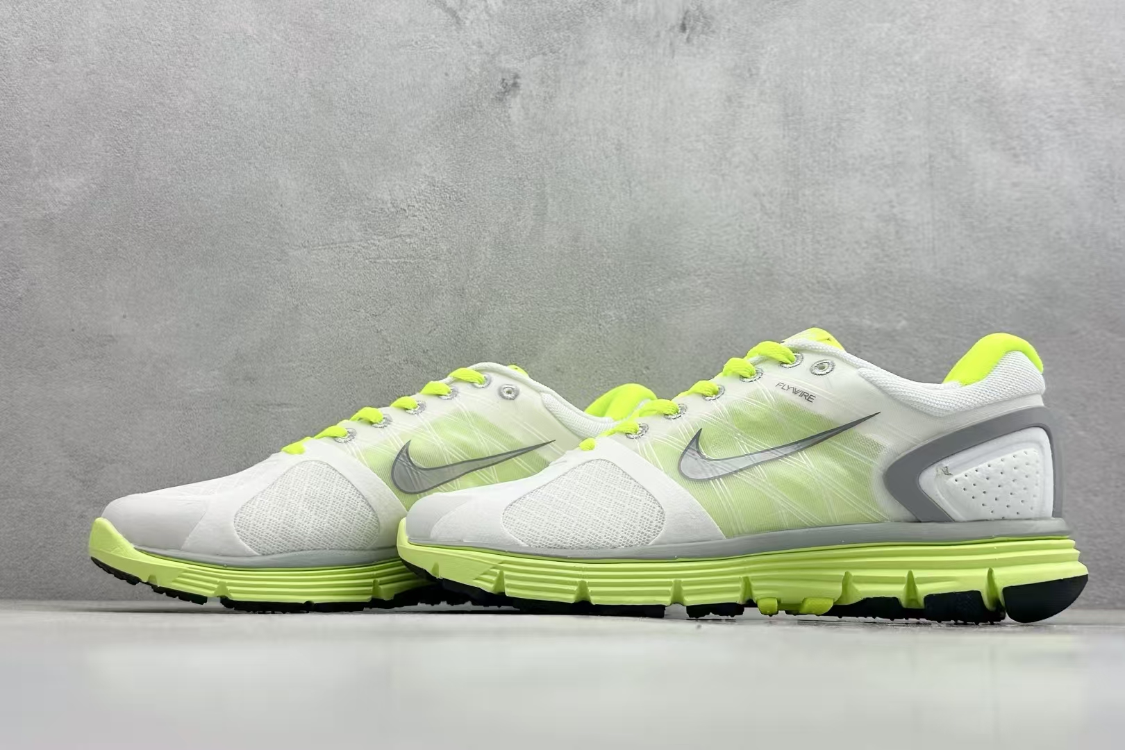 Nike LunarGlide+ 2 in Off-White & Yellow – Comfortable Slip-Resistant Running Shoes