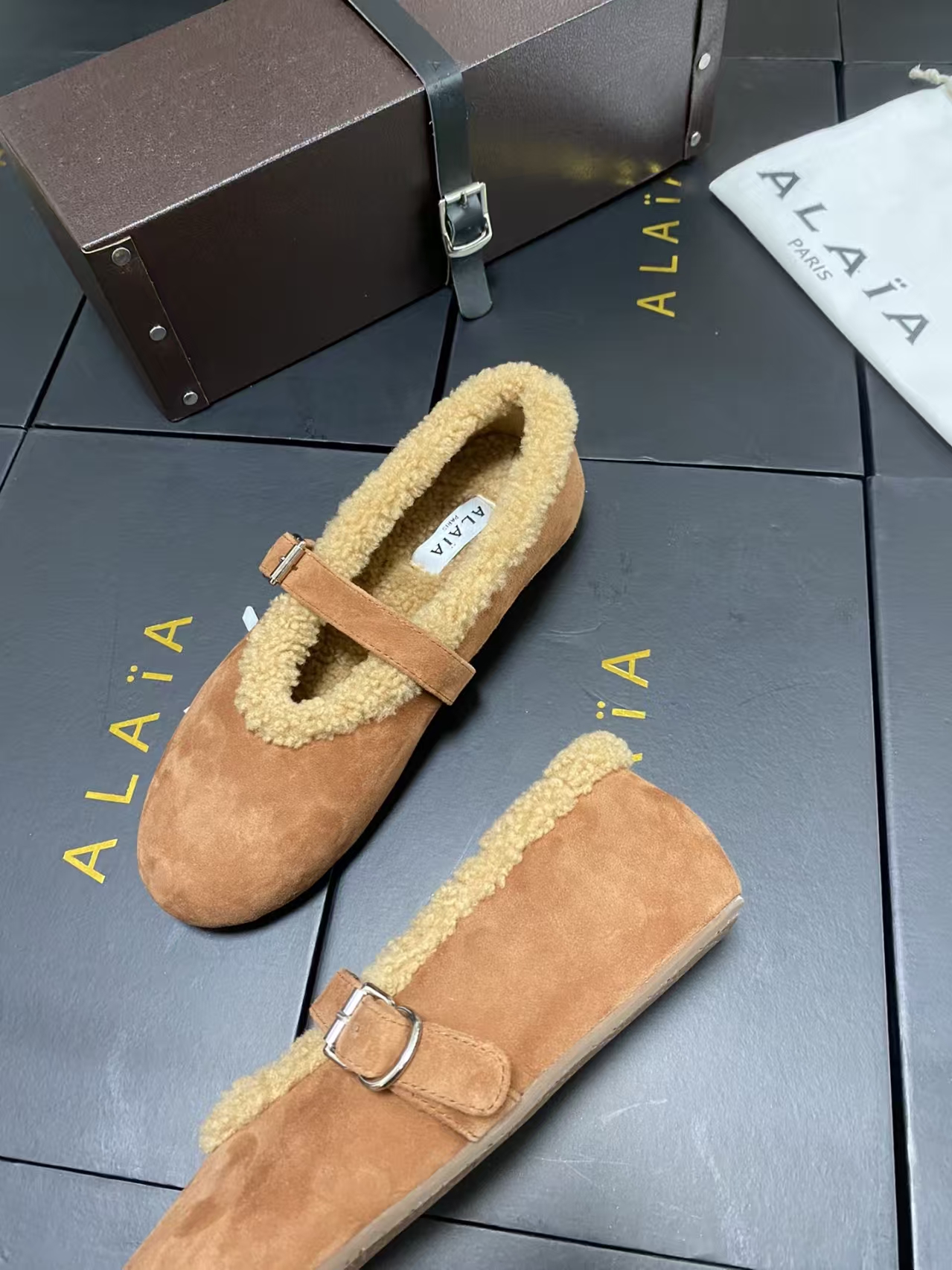 Alaïa Fall Winter New Arrival Taupe Wool Mary Jane Ballet Flats | Buckled Slip-Ons