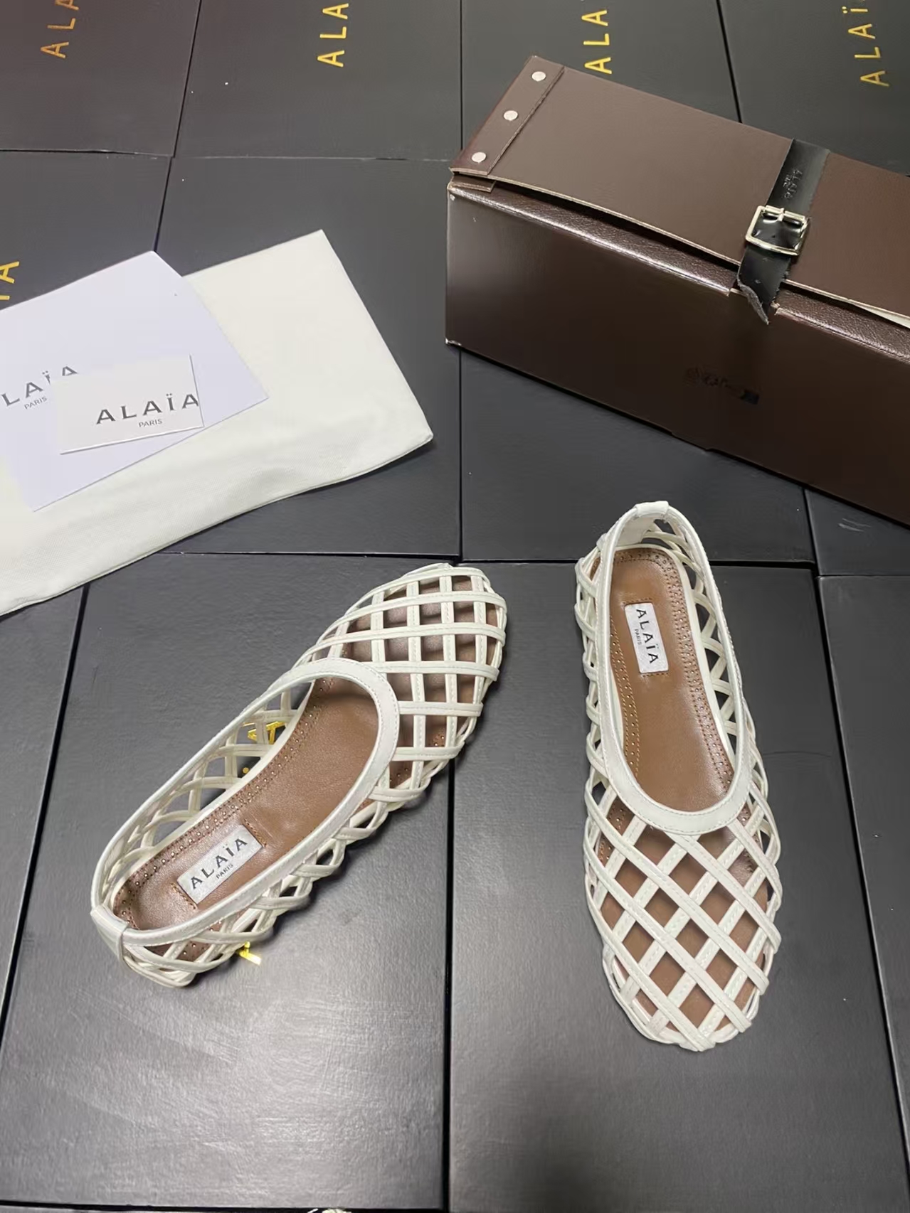 Alaïa White Smocked-Band Ballet Flats | Women's Leather Slip-On Shoes