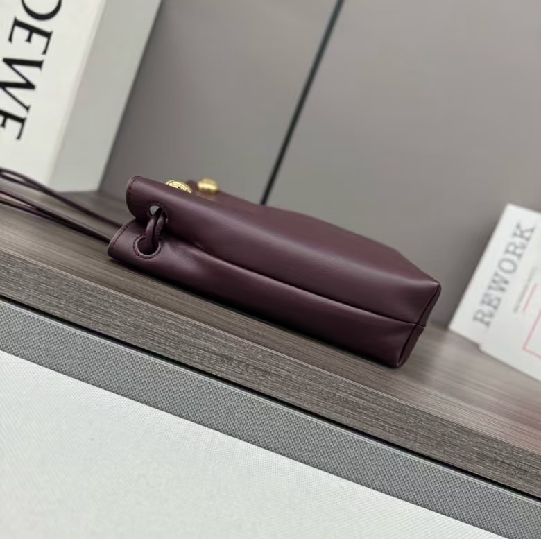 LOEWE Pebble Motif Pouch - Dark Burgundy, Smooth Calfskin