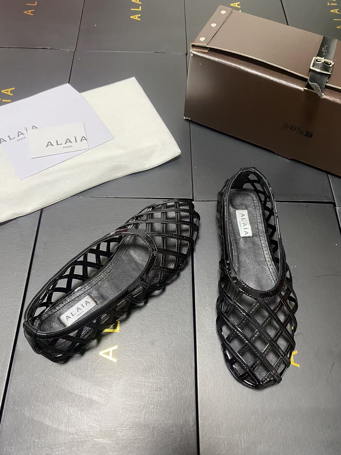 Alaïa Black Smocked-Band Ballet Flats | Women's Leather Slip-On Shoes