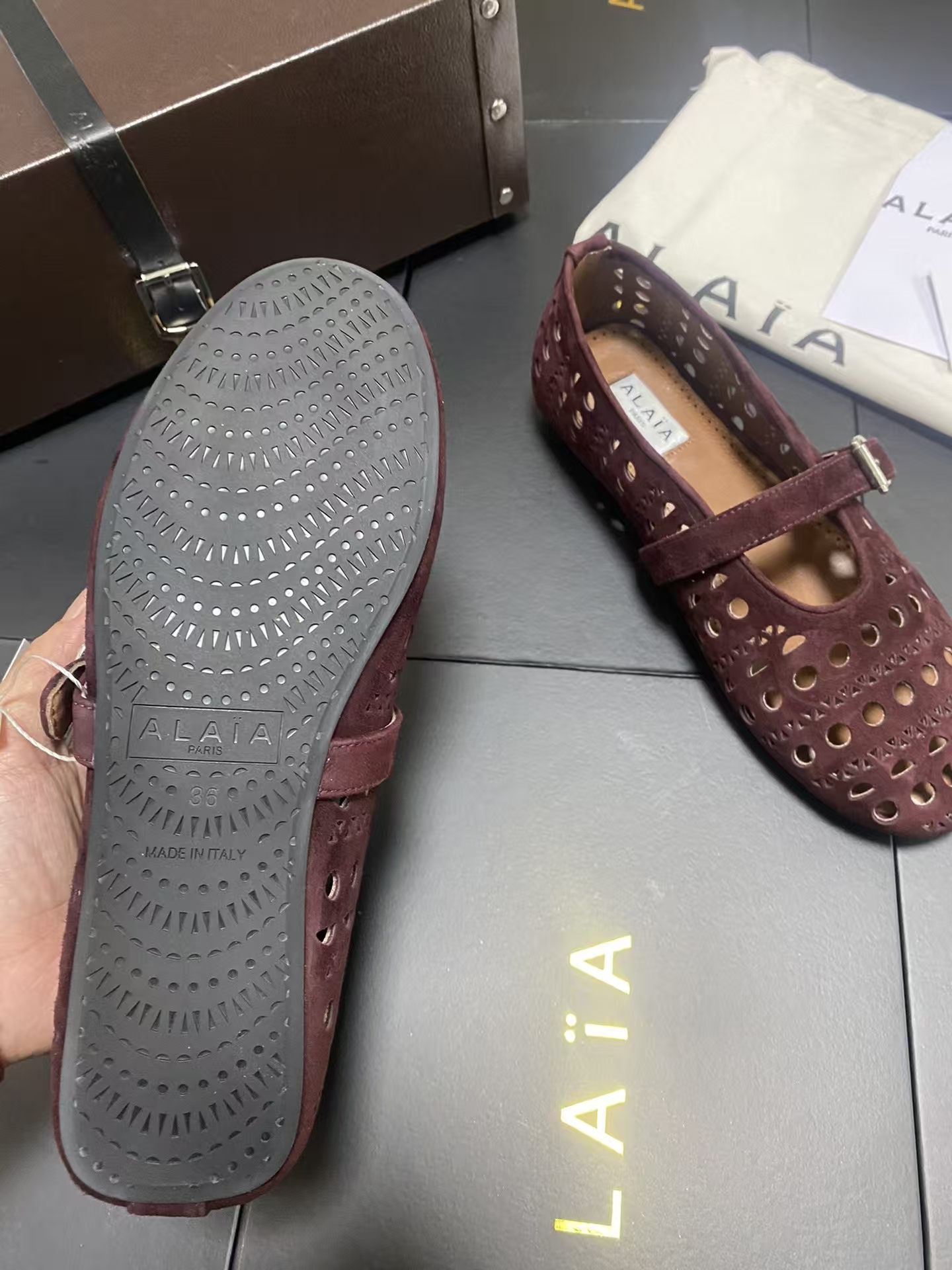 Alaïa Bordeaux Calfskin Ballet Flats | Signature Gathered-Toe Slip-Ons