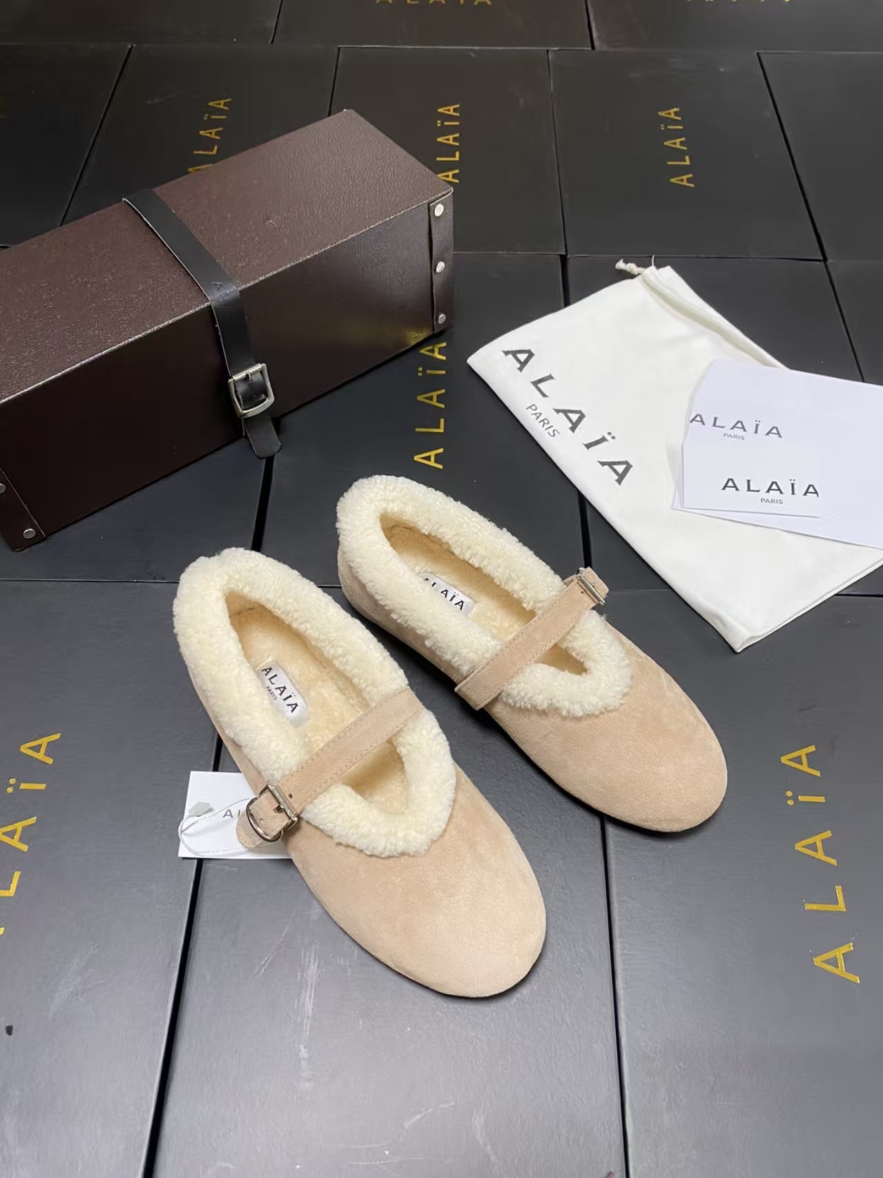 Alaïa Fall Winter New Arrival Oatmeal Wool Mary Jane Ballet Flats | Buckled Slip-Ons