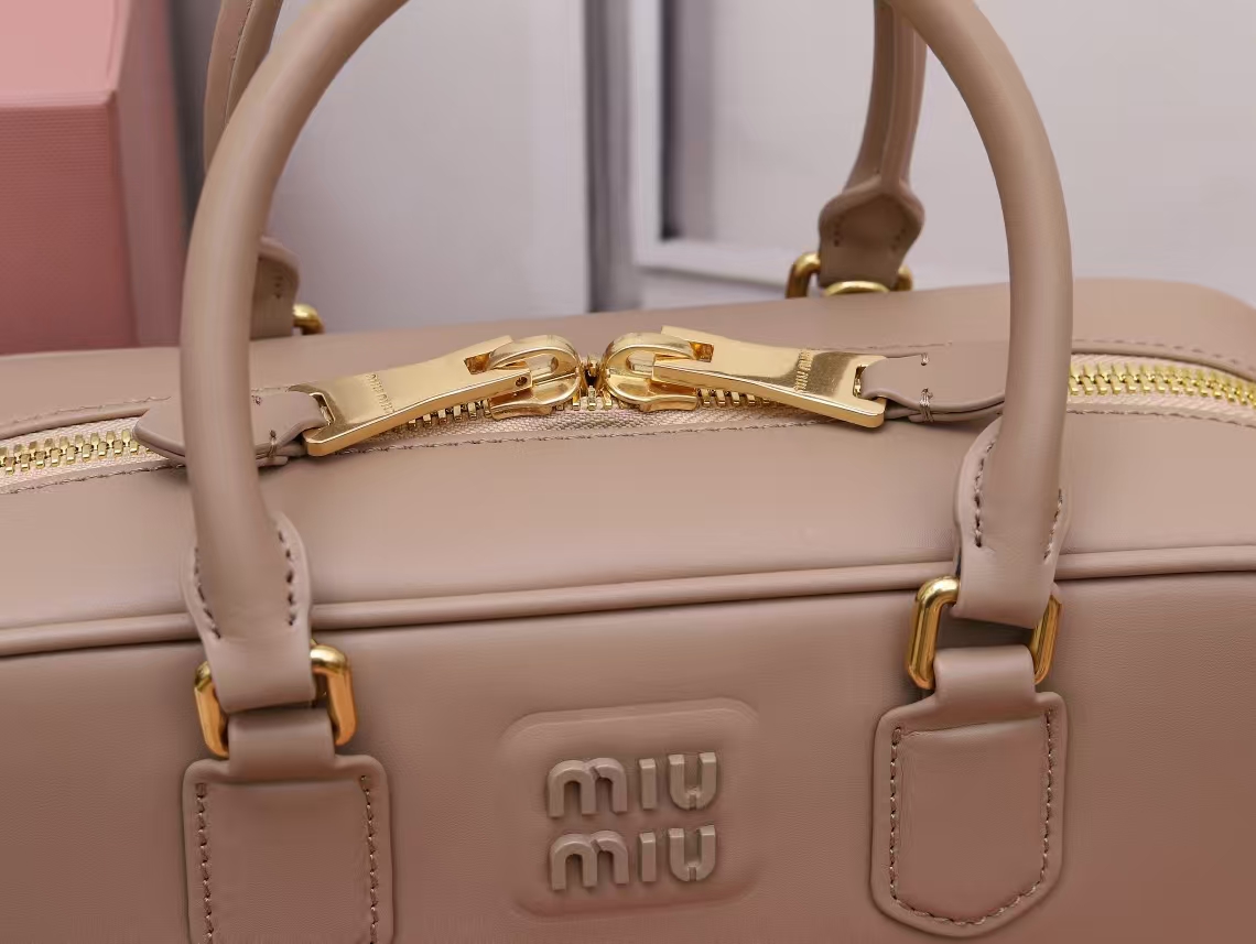 Arcadie Leather Handbag