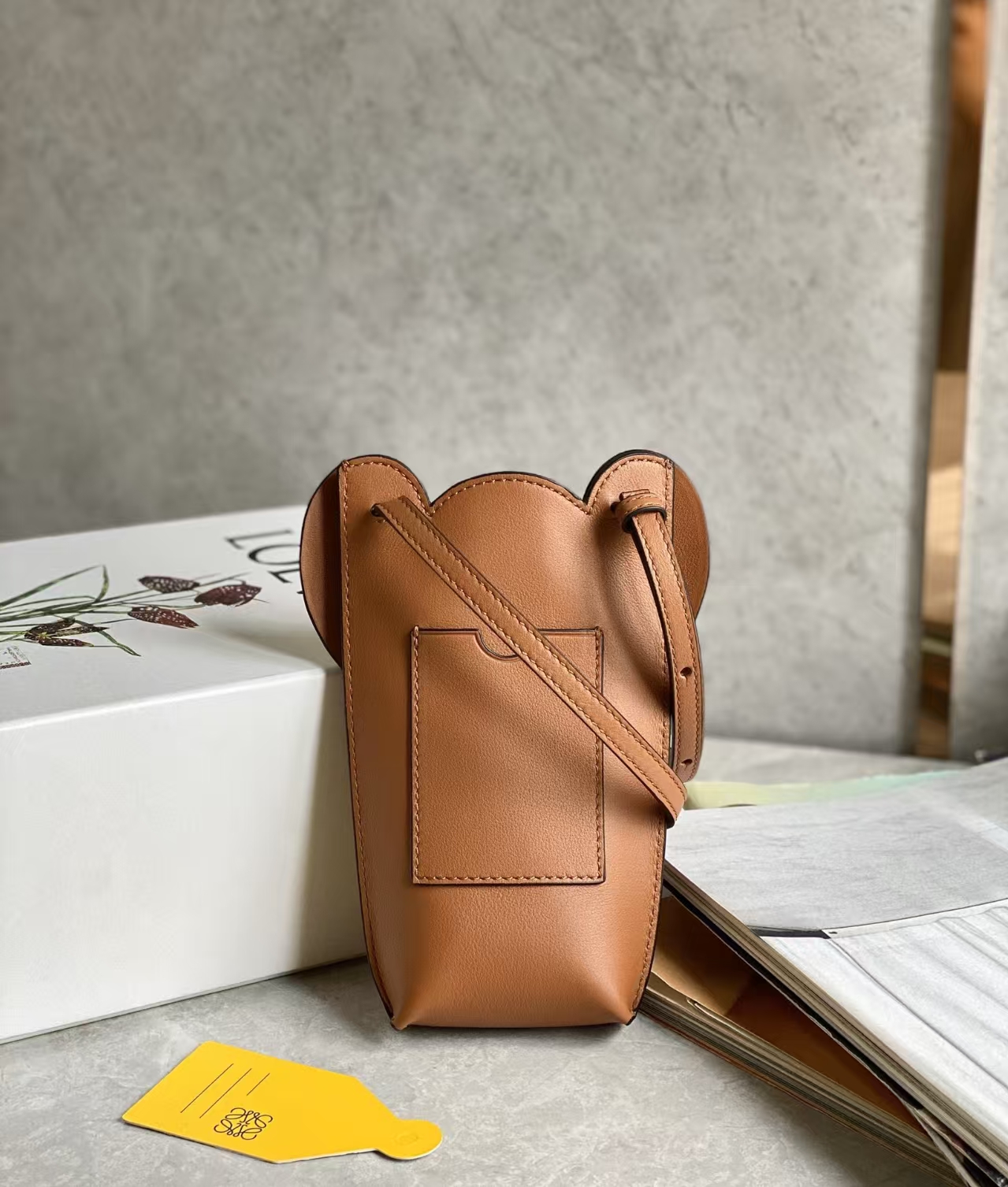 LOEWE Elephant Shape Bag - Tan, Classic Cowhide