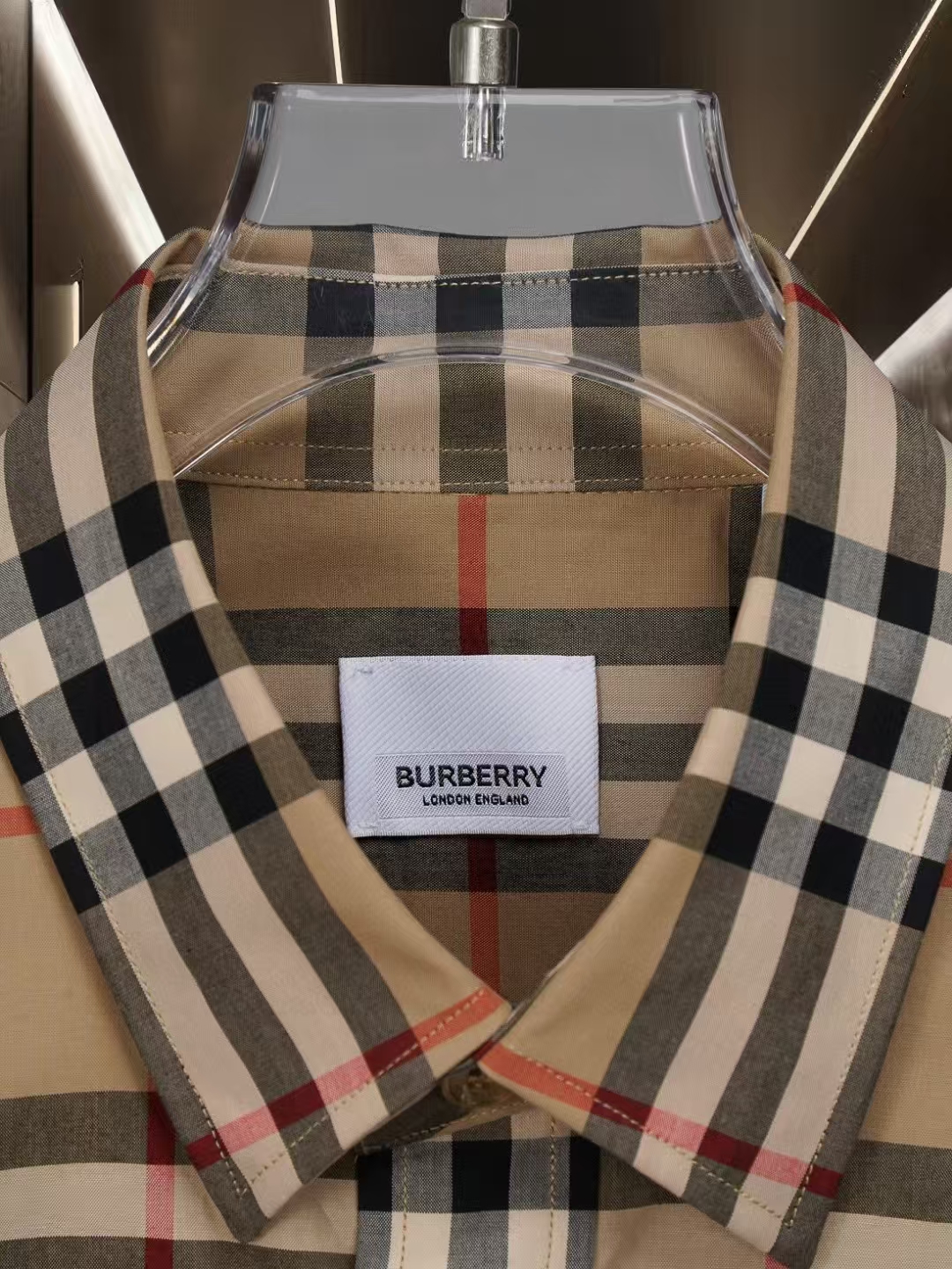Burberry Signature Check Long-Sleeved Shirt in Cotton Poplin