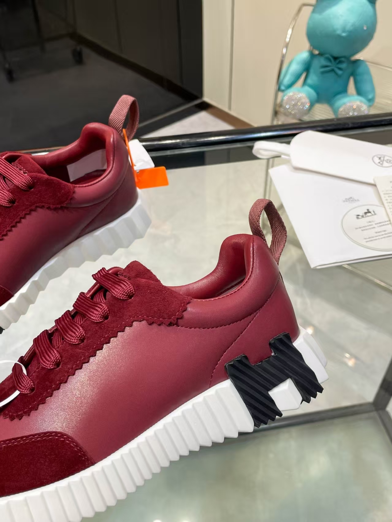 Hermès Sellier Imported Lambskin White & Black Casual Sport Shoe