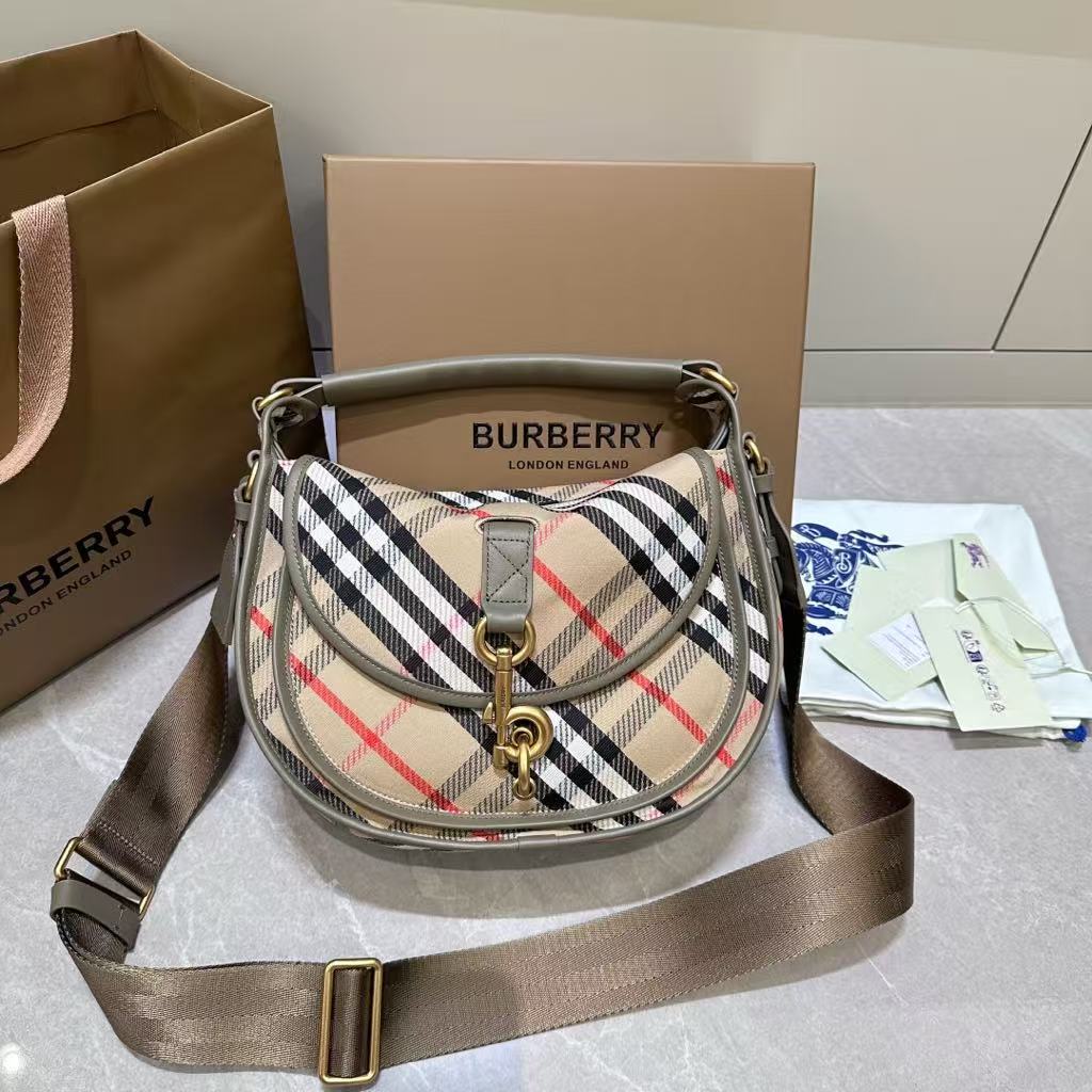 Signature 'B' Buckle Small Messenger Bag - BURBERRY