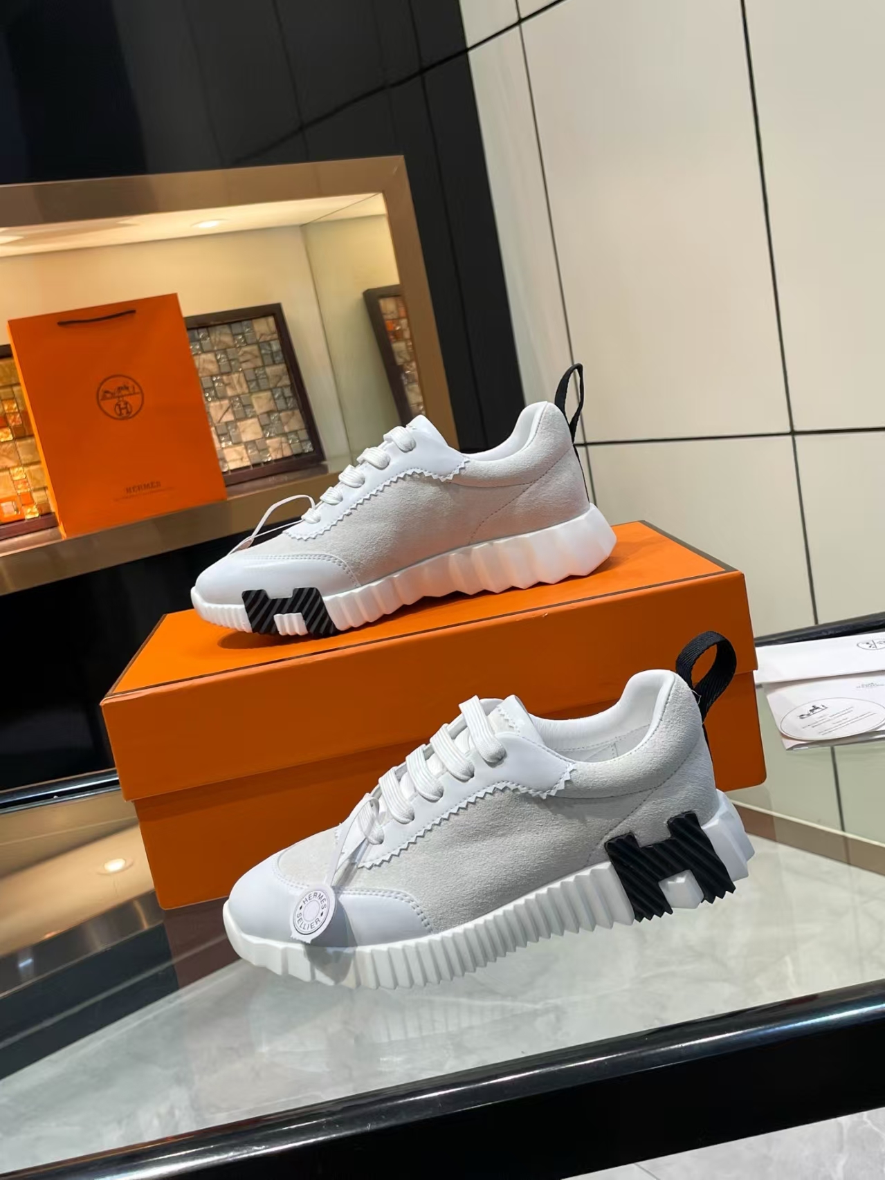 Hermès Sellier Imported Lambskin White & Oatmeal Casual Sport Shoe