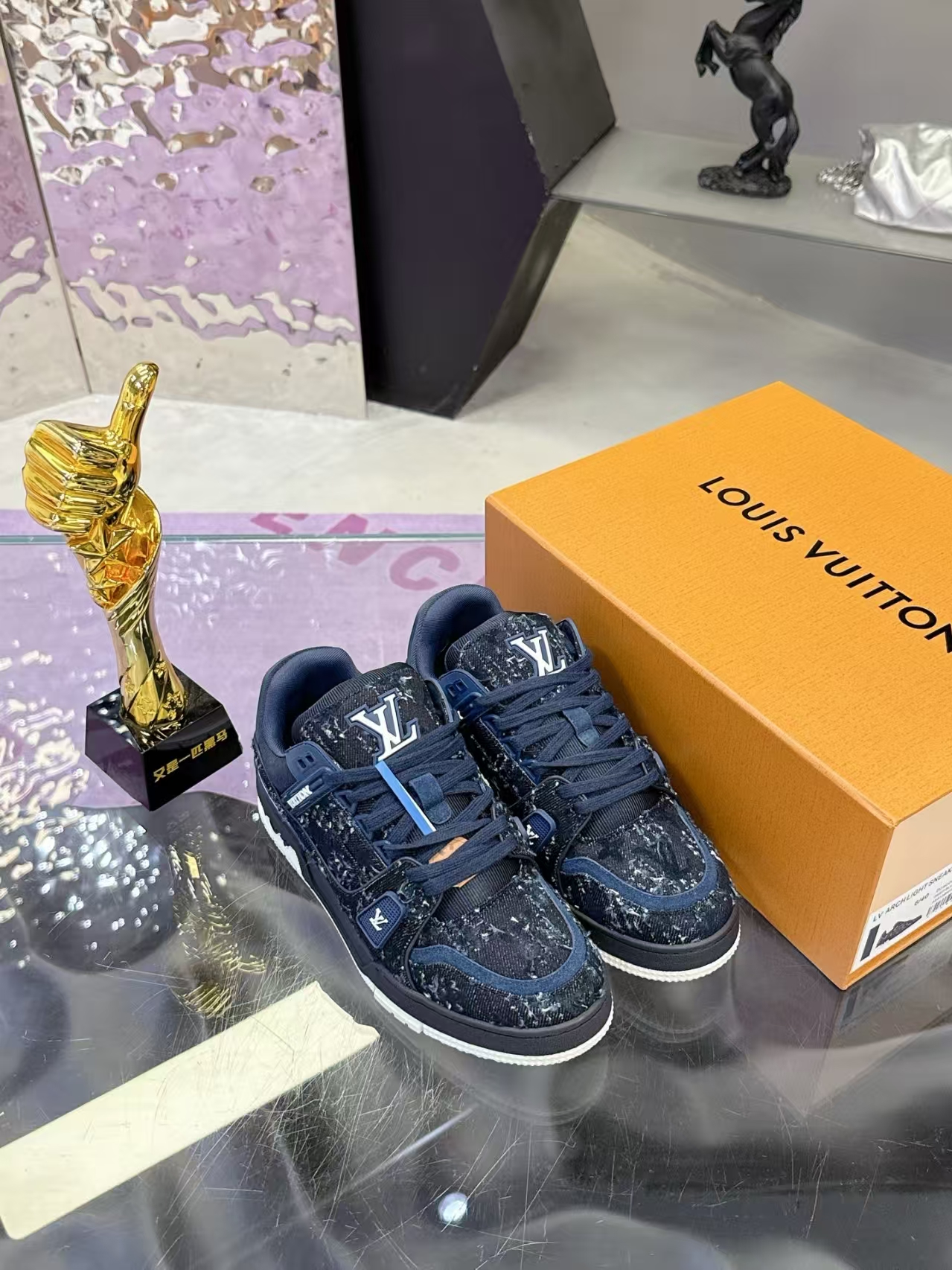 Louis Vuitton Trainer Low Sneaker in Navy | Hook-and-Loop Strap Casual Sport Shoe