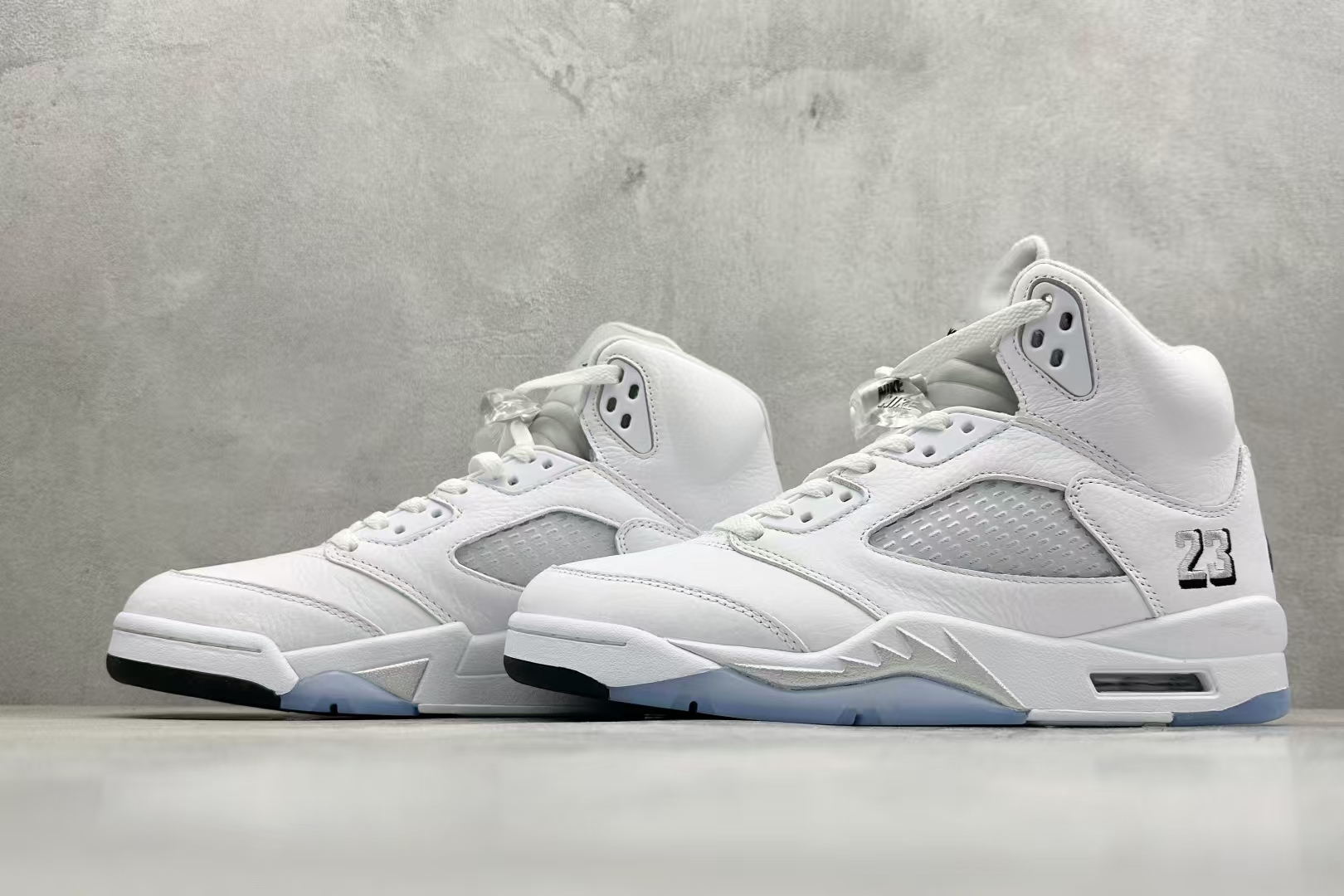 Air Jordan 5 Retro White | Mid-Top Vintage Basketball Sneaker