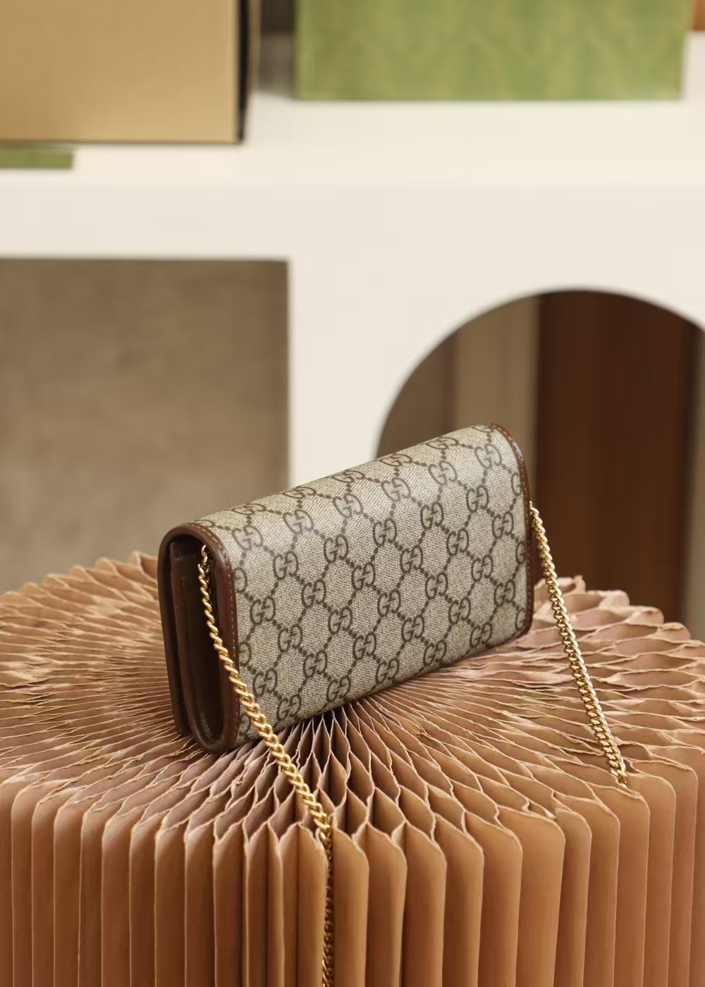 Gucci Horsebit 1955 Chain Wallet | Beige/Ebony GG Supreme Canvas with Horsebit Detail