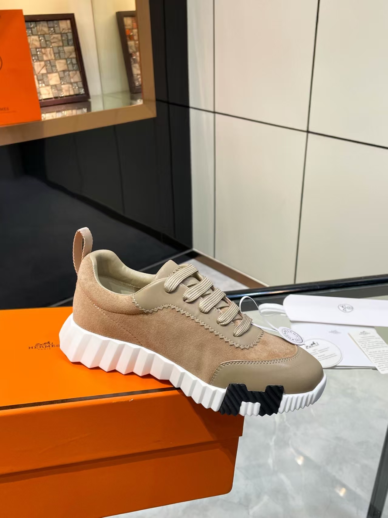 Hermès Sellier Imported Lambskin White & Brown Casual Sport Shoe