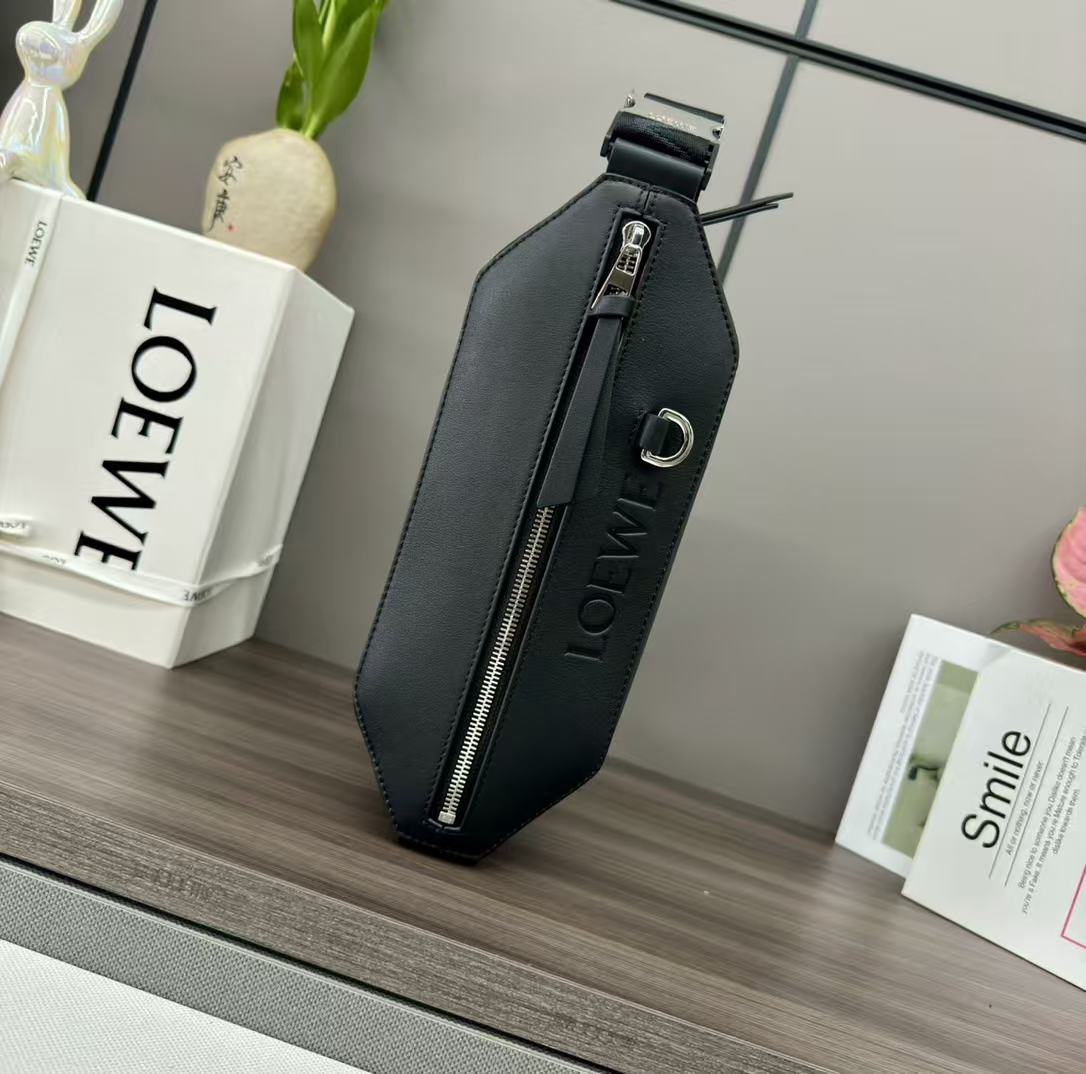 LOEWE Convertible Crossbody/Shoulder Bag, Black, Classic Leather