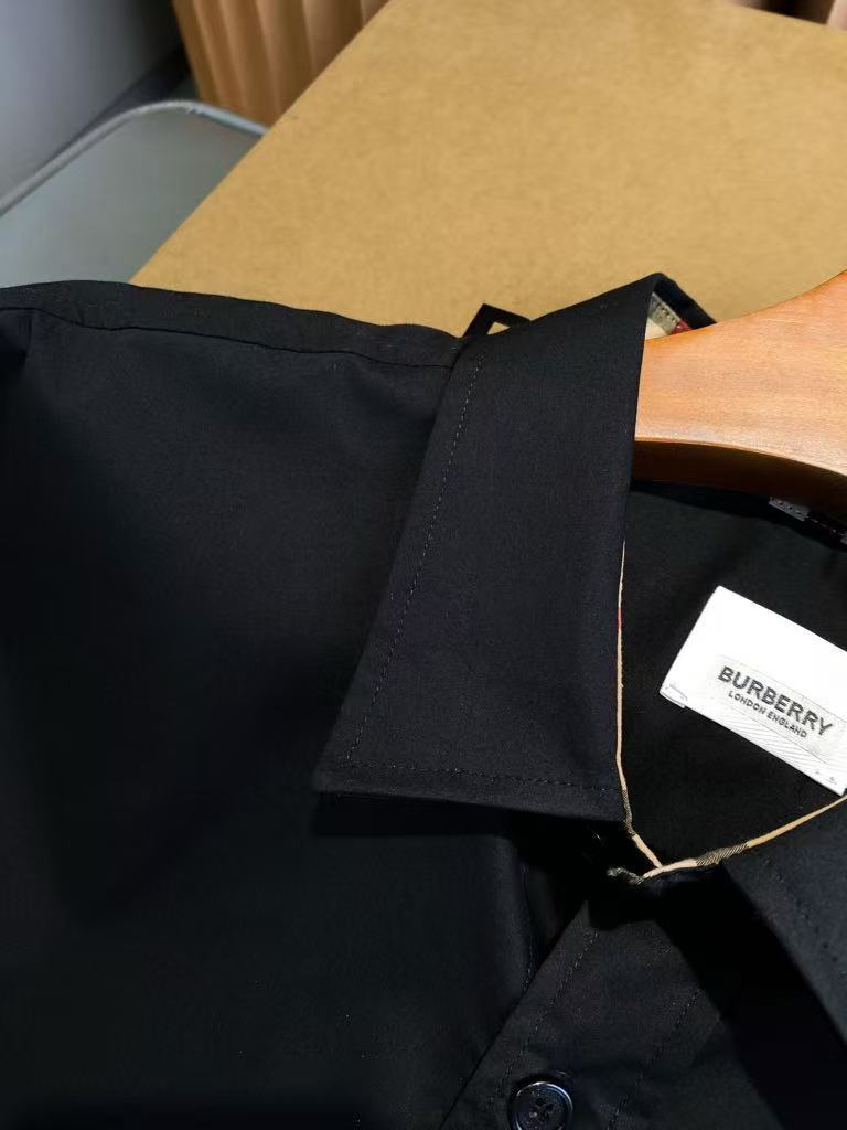 Women‘s Burberry Poplin Shirt - Slim Fit Long Sleeve Cotton Top