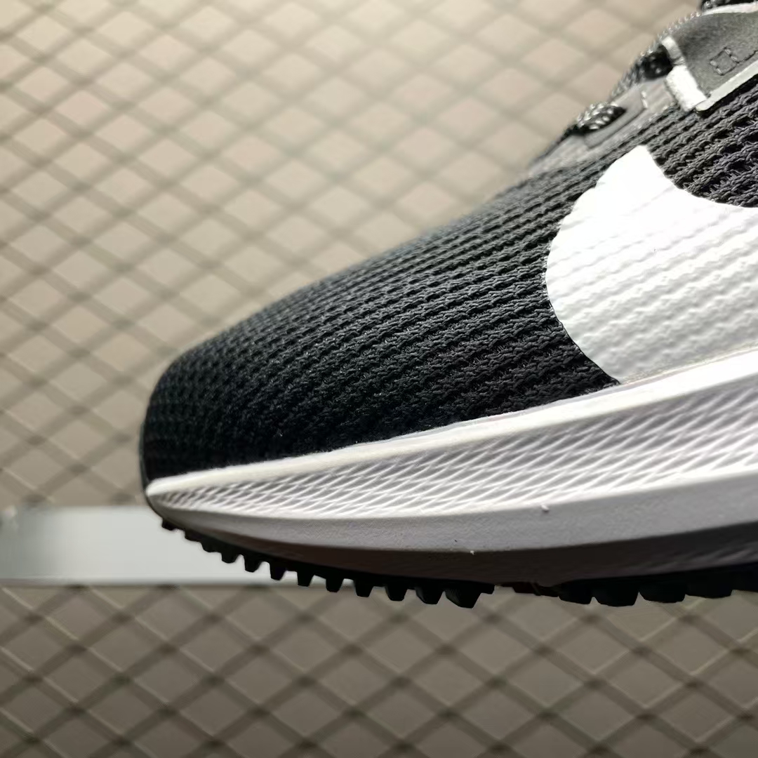 Nike Air Zoom Pegasus 40 White & Black | Breathable Cushioned Running Shoes