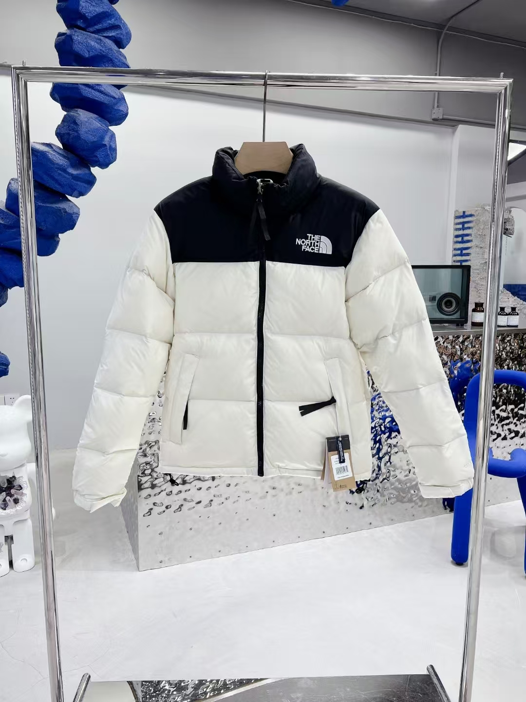 The North Face 1996 Nuptse Jacket White & Black | Classic Retro Puffer Down Coat